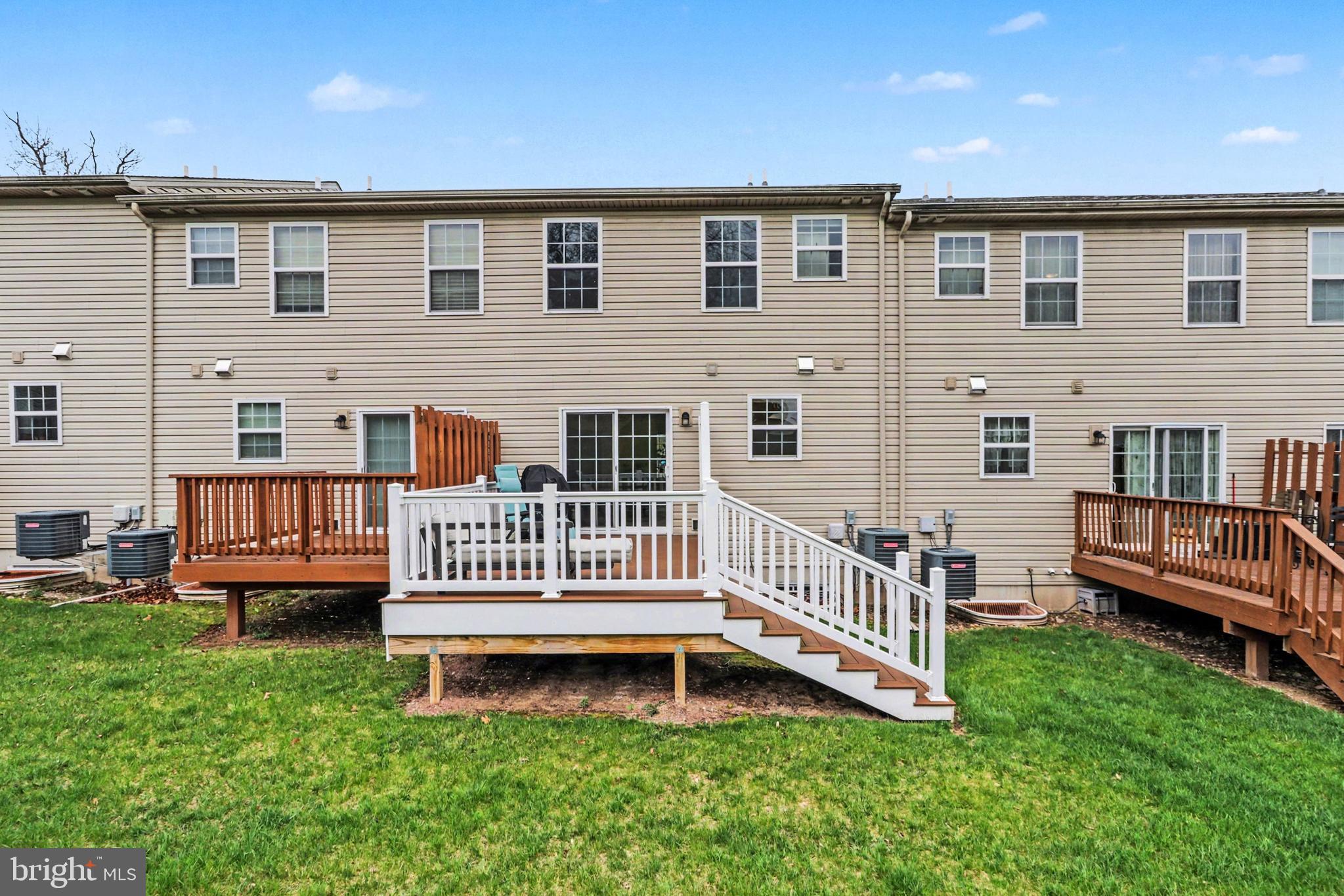 WEATHERSTONE - Residential