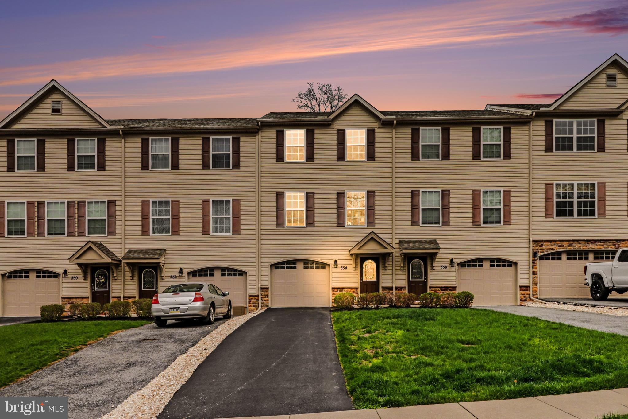 WEATHERSTONE - Residential