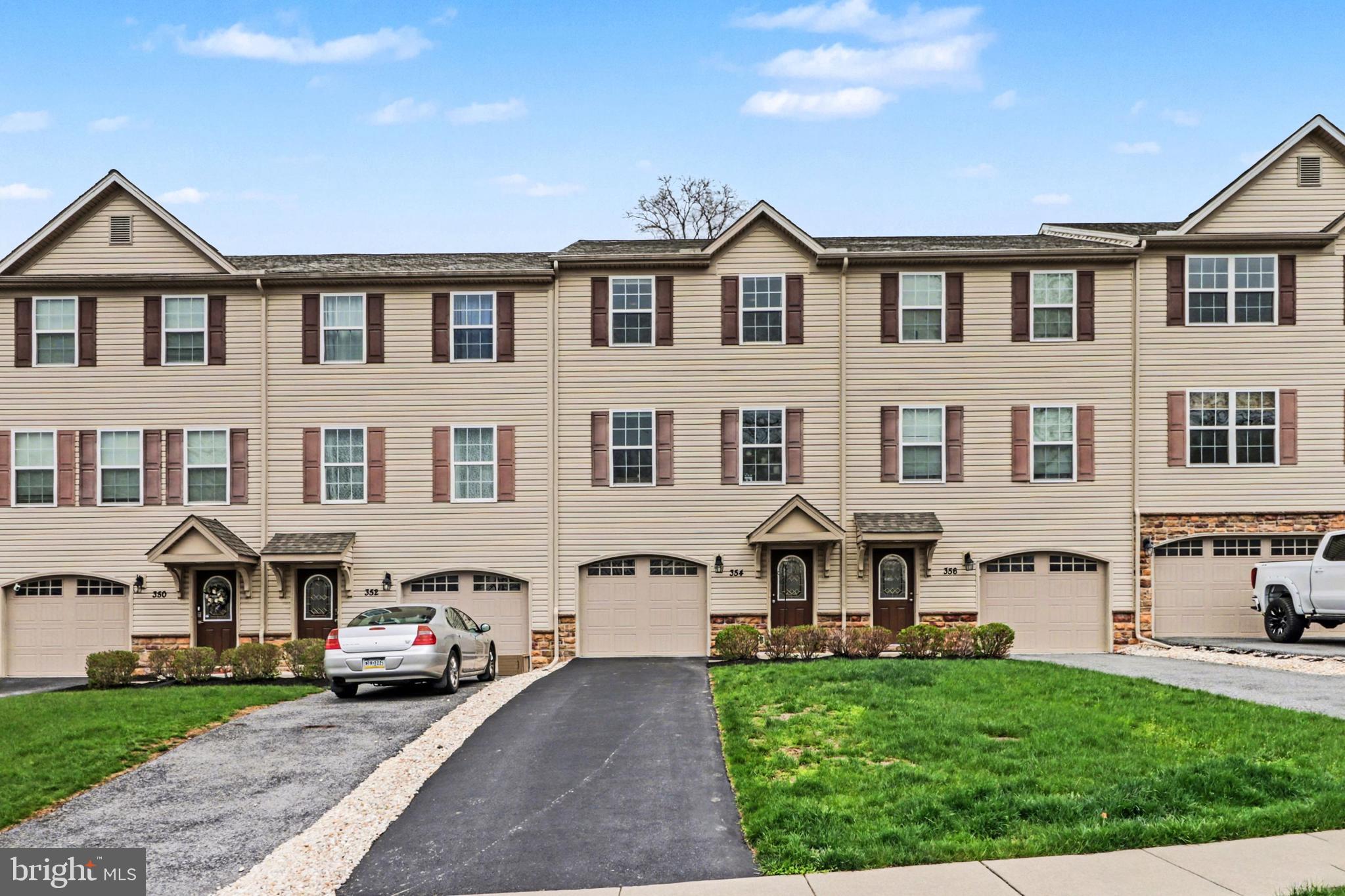 WEATHERSTONE - Residential