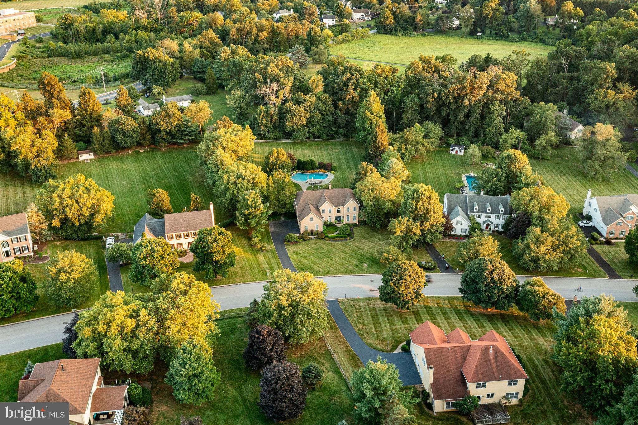 LAKERIDGE - Residential