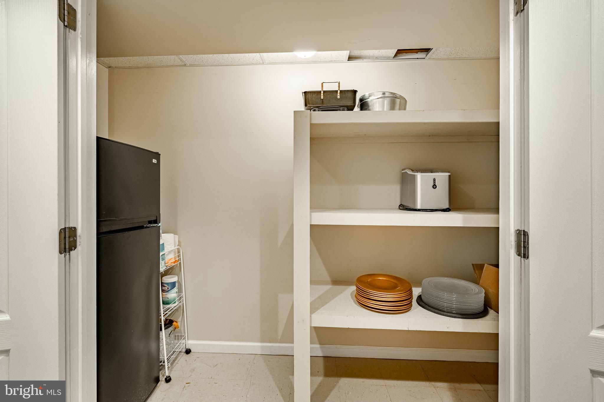 LAKERIDGE - Residential