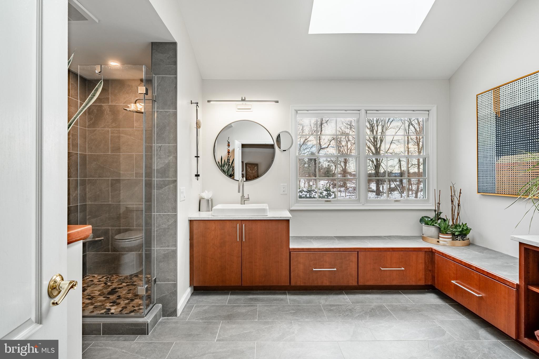 LAKERIDGE - Residential