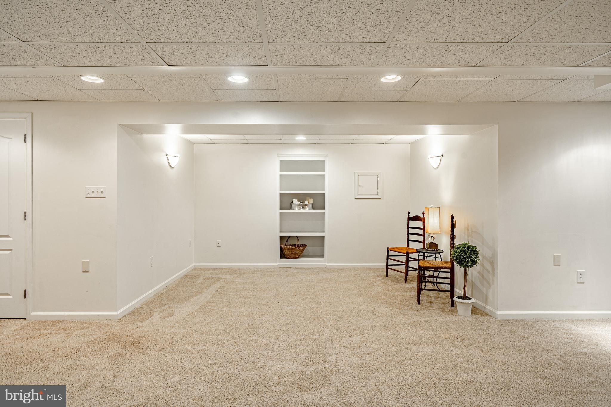 LAKERIDGE - Residential