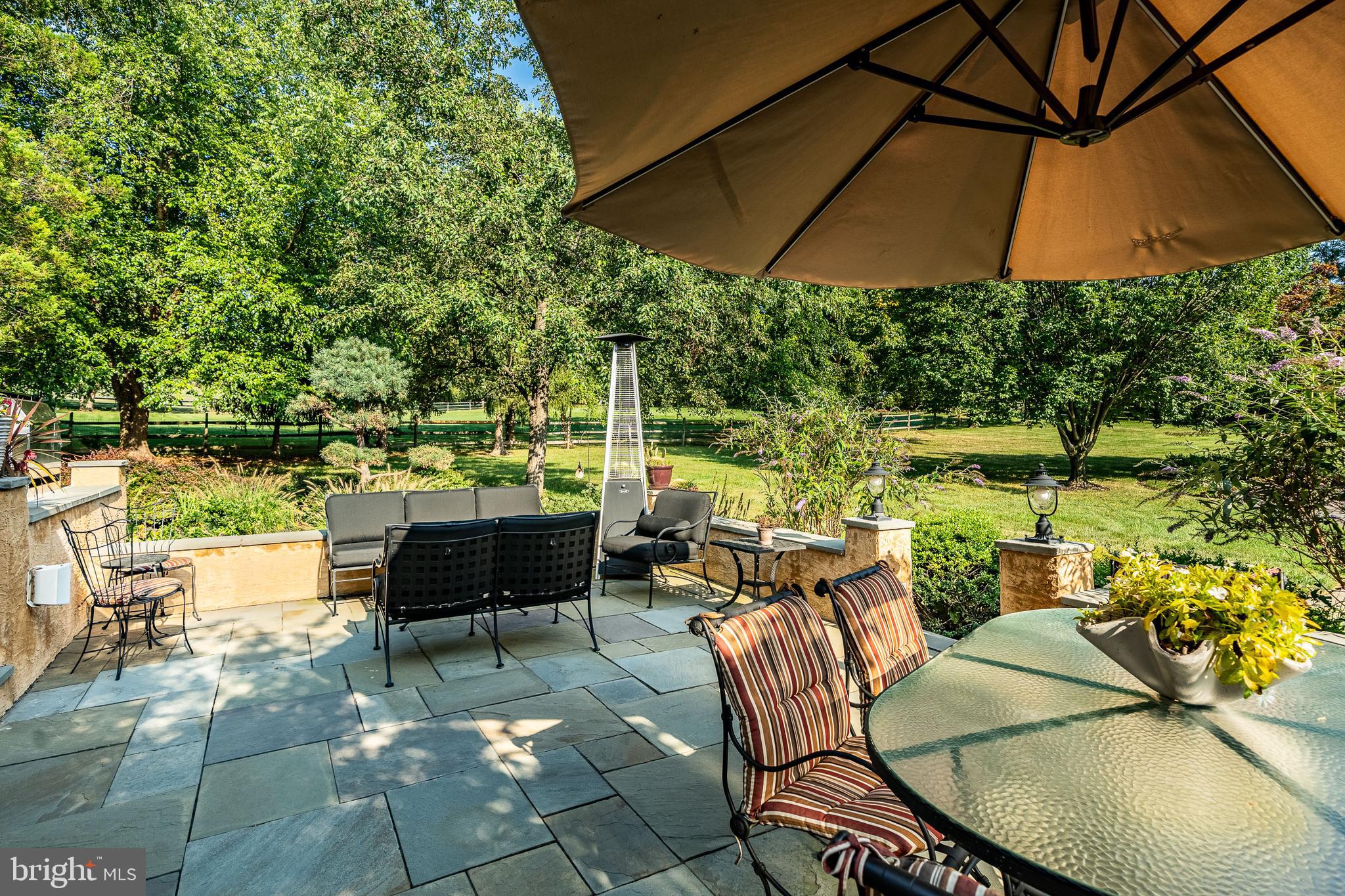 LAKERIDGE - Residential