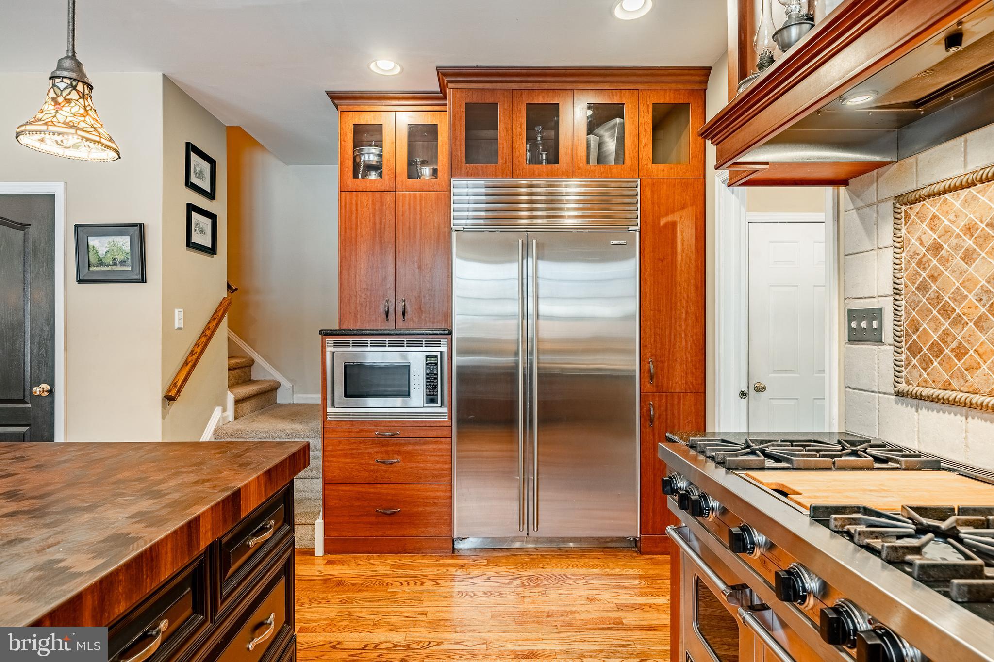 LAKERIDGE - Residential