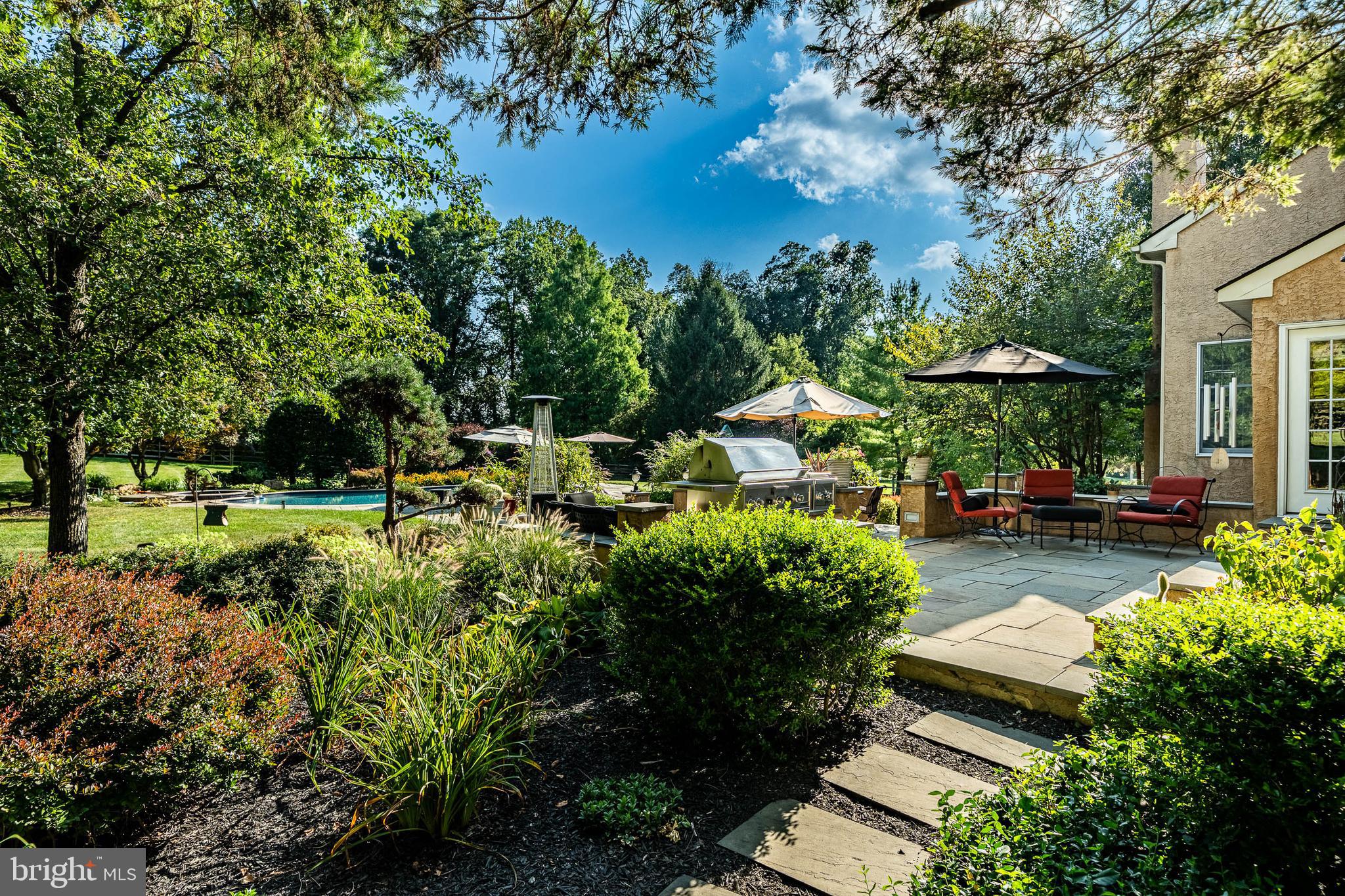 LAKERIDGE - Residential