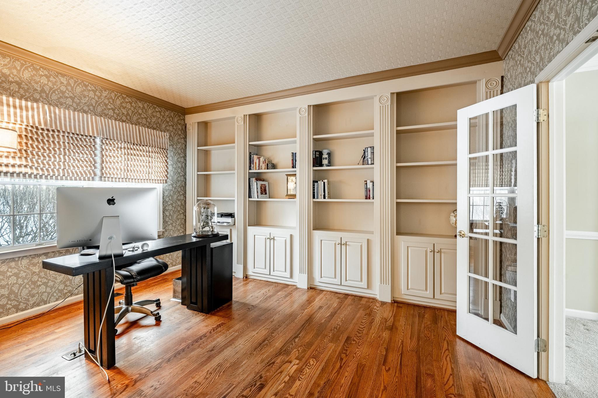 LAKERIDGE - Residential