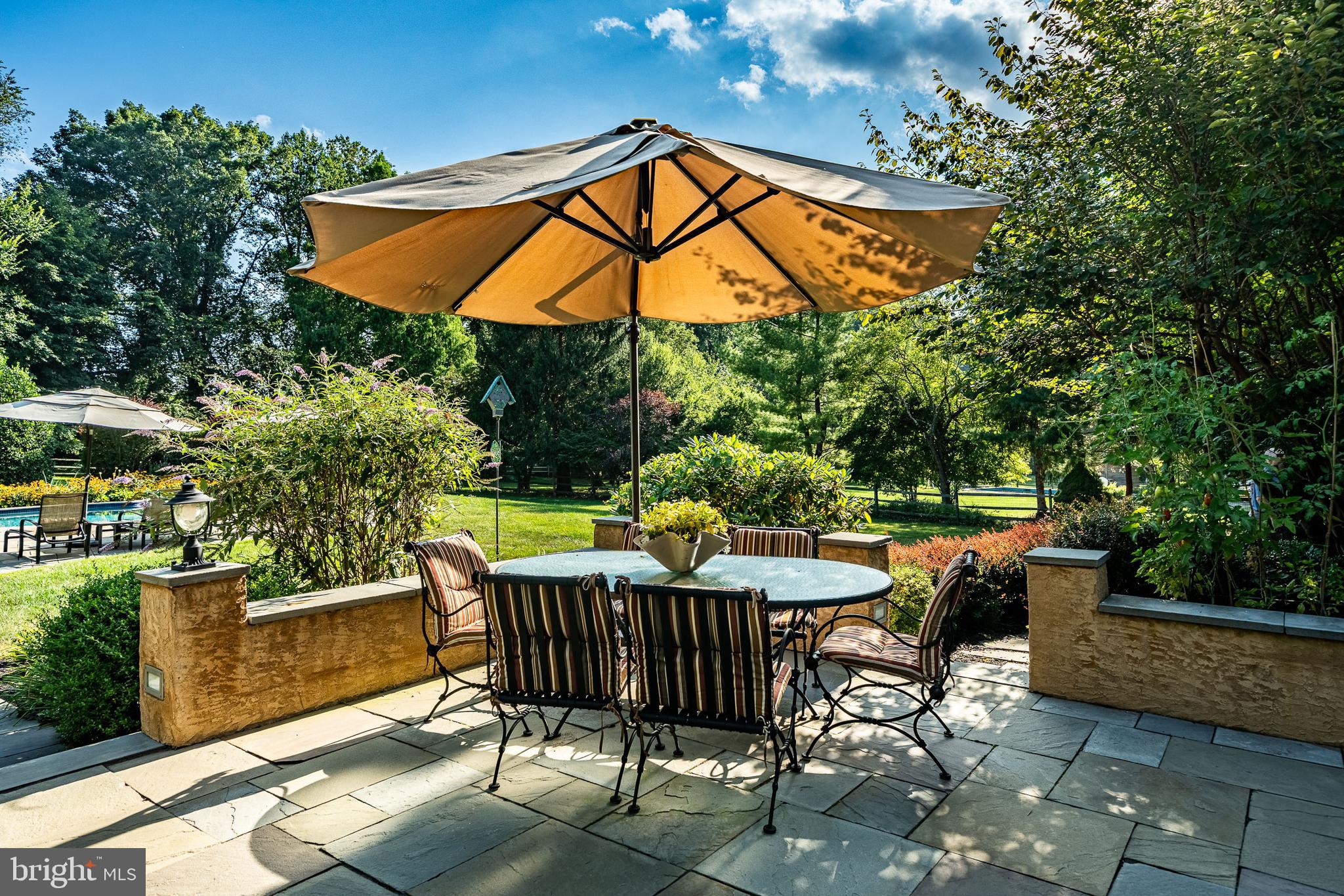 LAKERIDGE - Residential