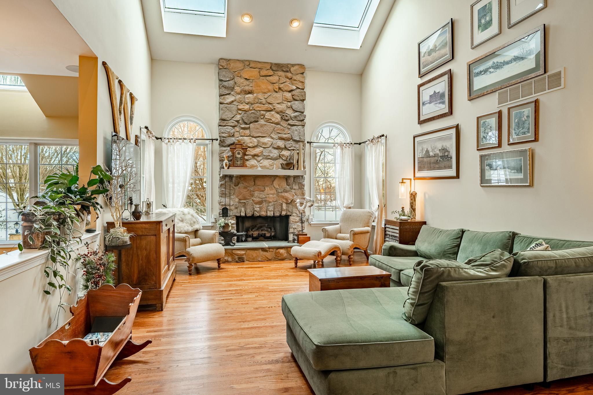 LAKERIDGE - Residential