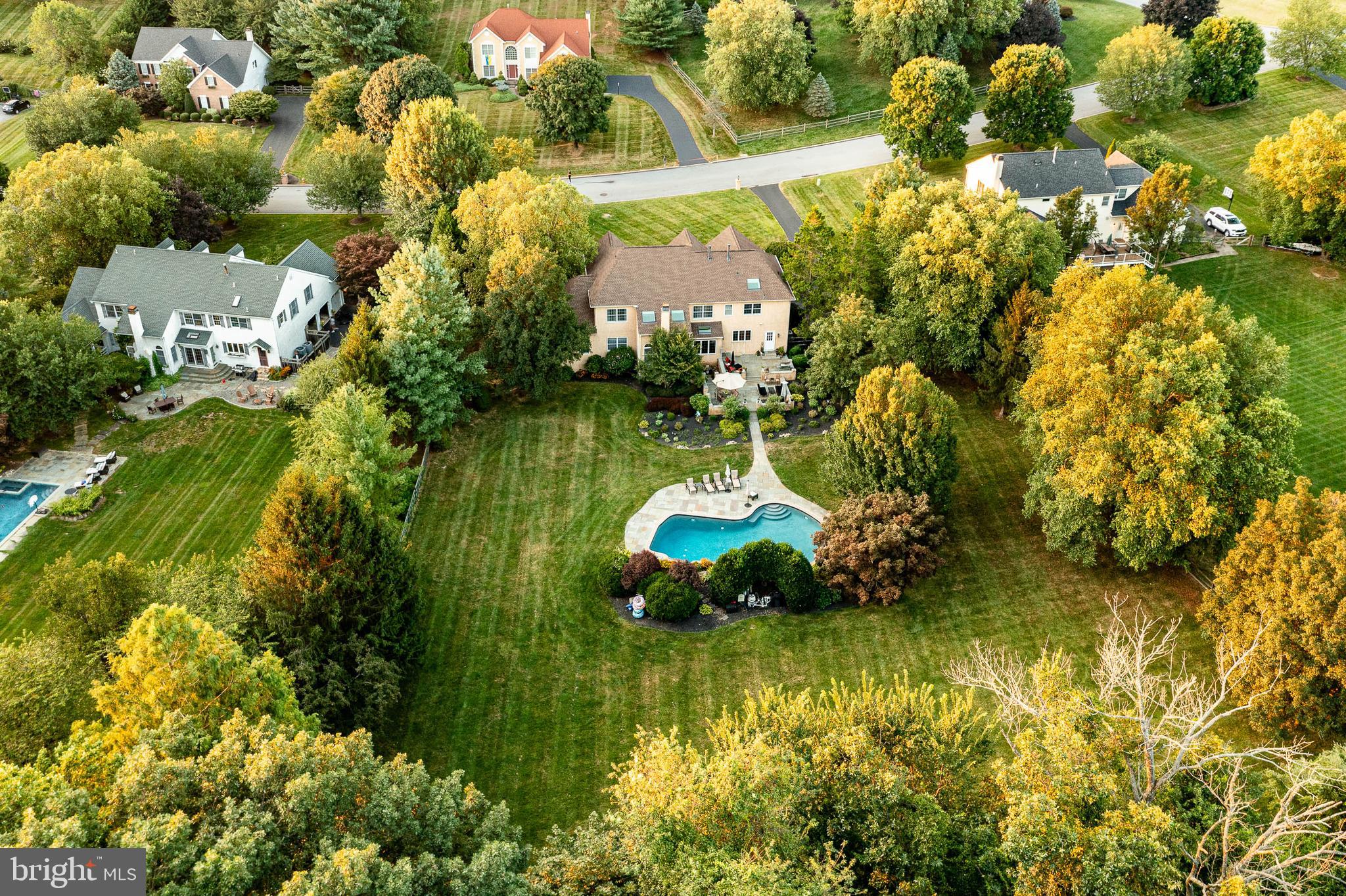 LAKERIDGE - Residential