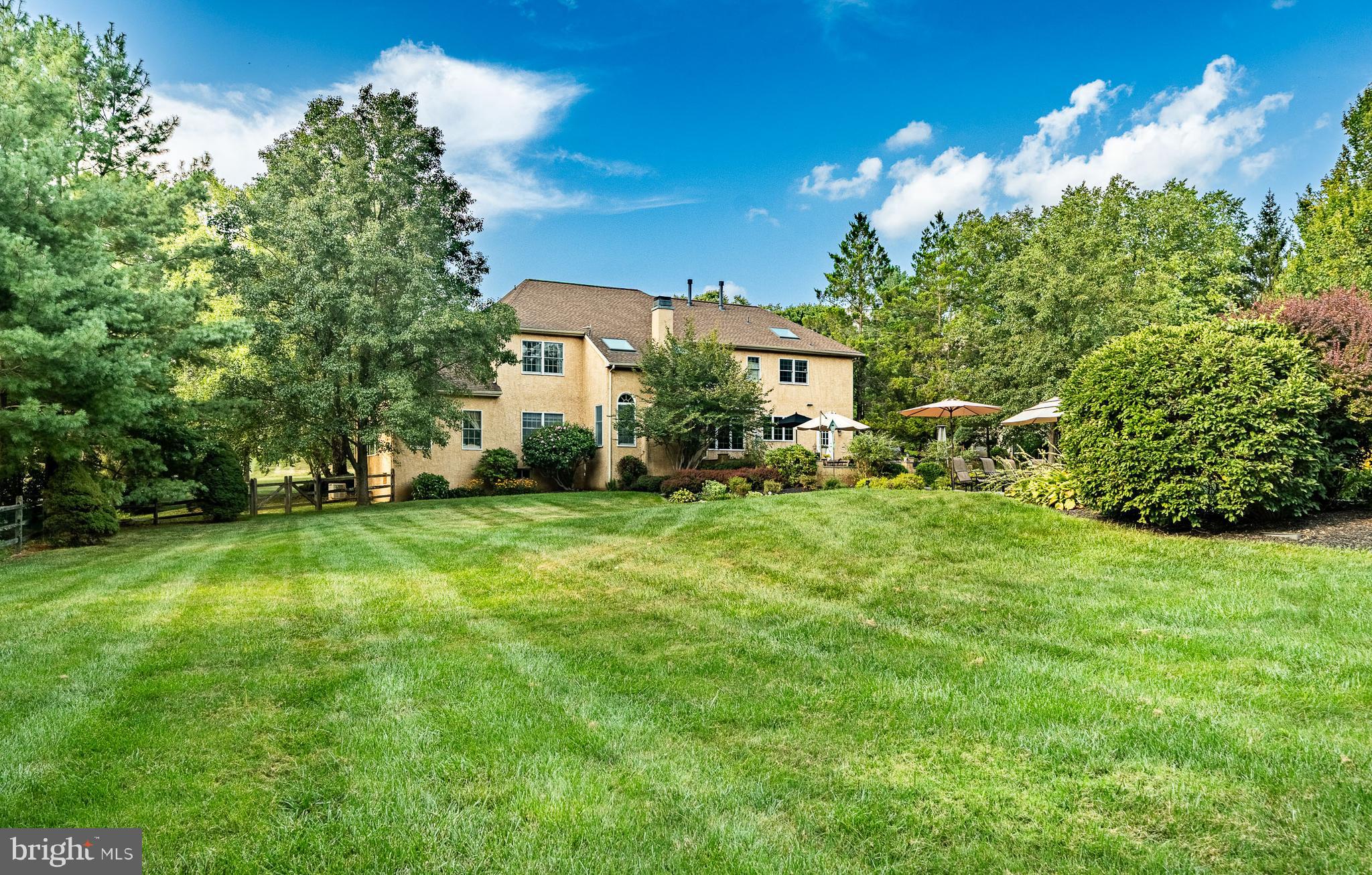 LAKERIDGE - Residential