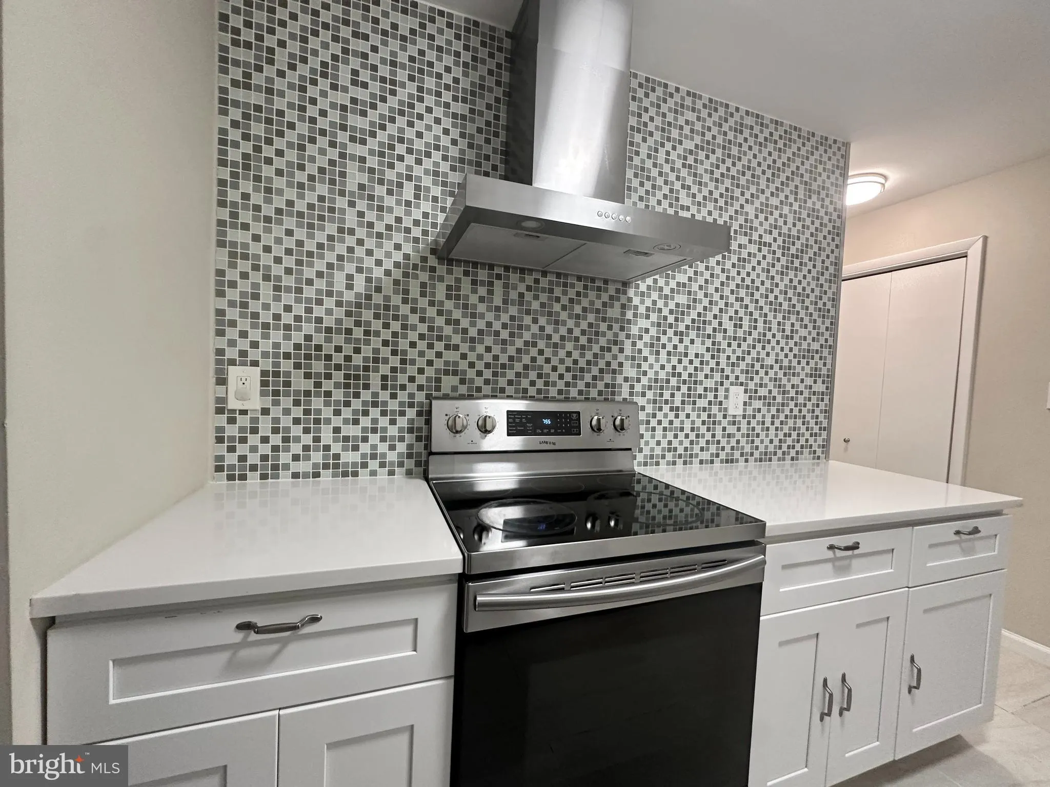 Mount Laurel, New Jersey 08054, United States, 2 Bedrooms Bedrooms, ,2 BathroomsBathrooms,Residential,Active,191272