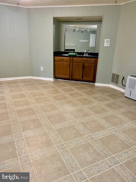 GLENWOOD MANOR - Residential Lease