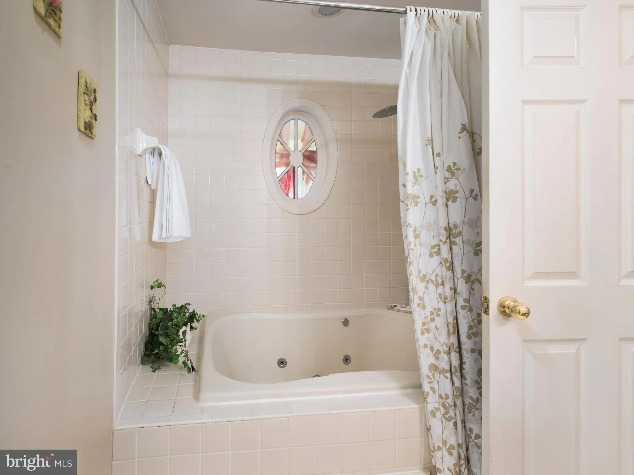 Chesterbrook, Pennsylvania 19087, United States, 2 Bedrooms Bedrooms, ,2 BathroomsBathrooms,Residential,Active,143928