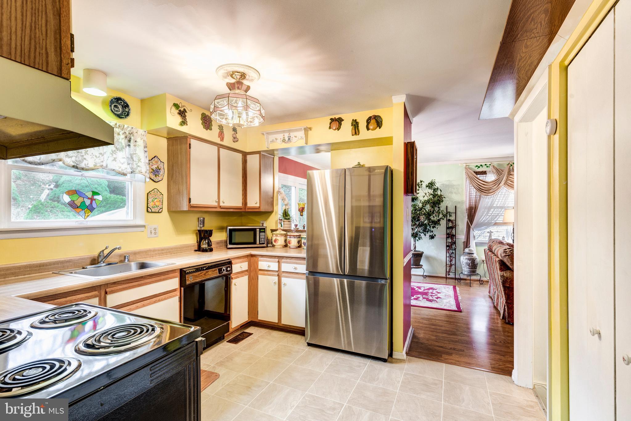 KIMBERLY VILLAGE - Residential