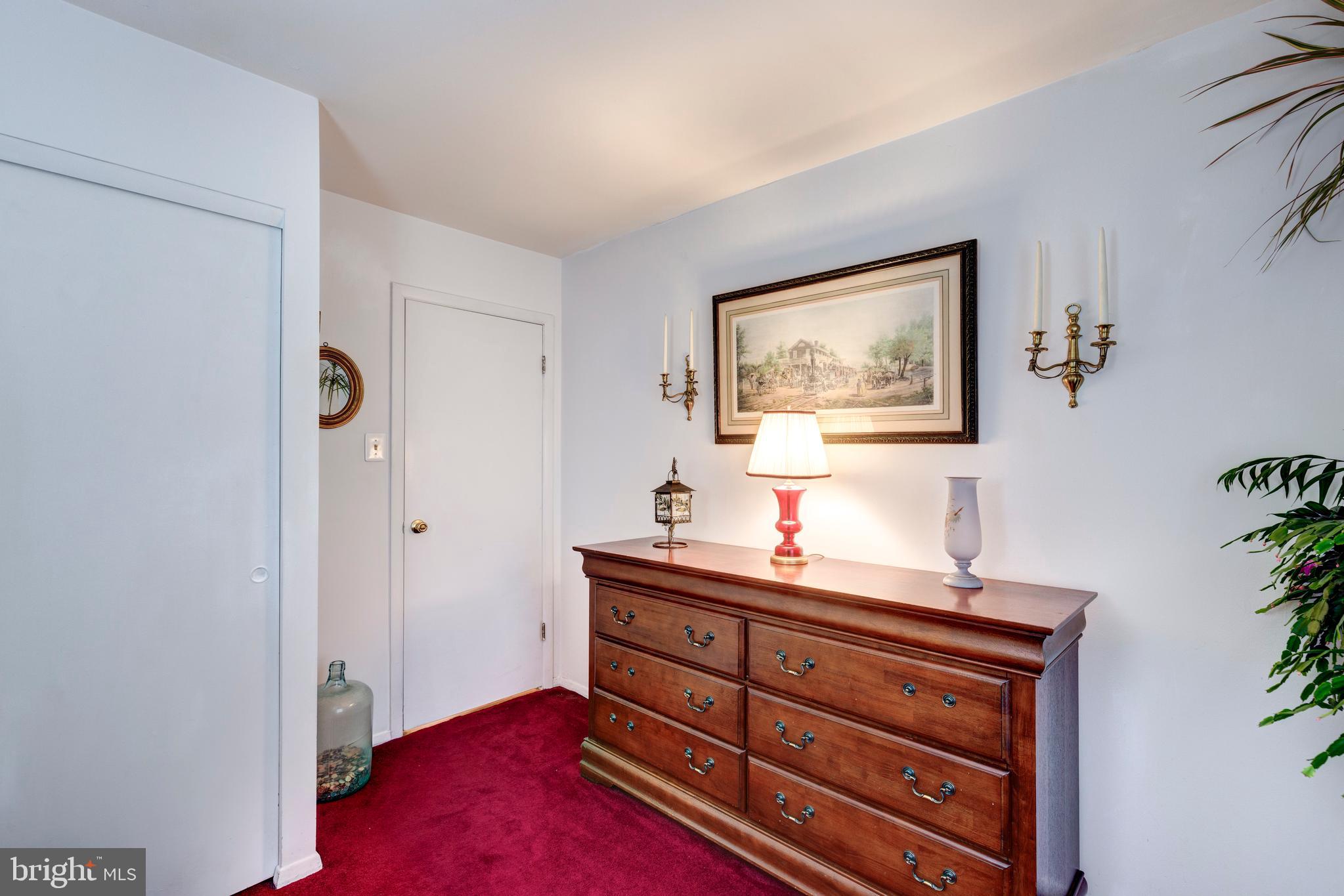 KIMBERLY VILLAGE - Residential