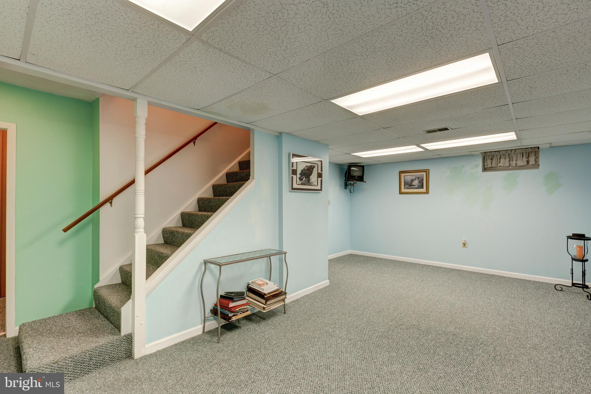 KIMBERLY VILLAGE - Residential