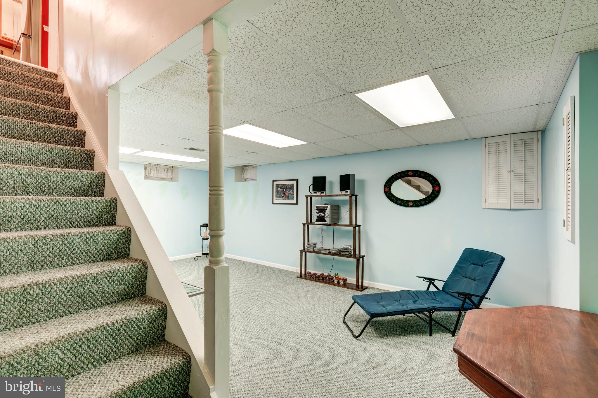 KIMBERLY VILLAGE - Residential