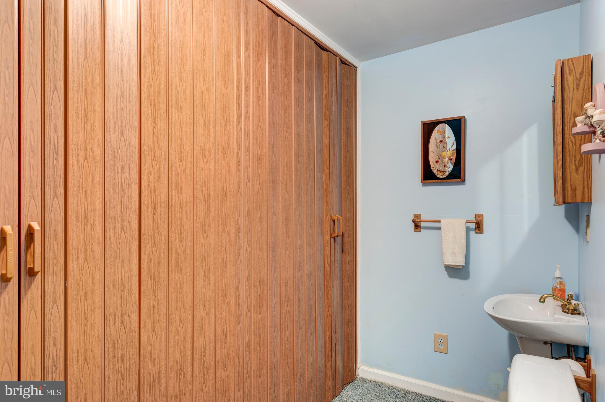 KIMBERLY VILLAGE - Residential