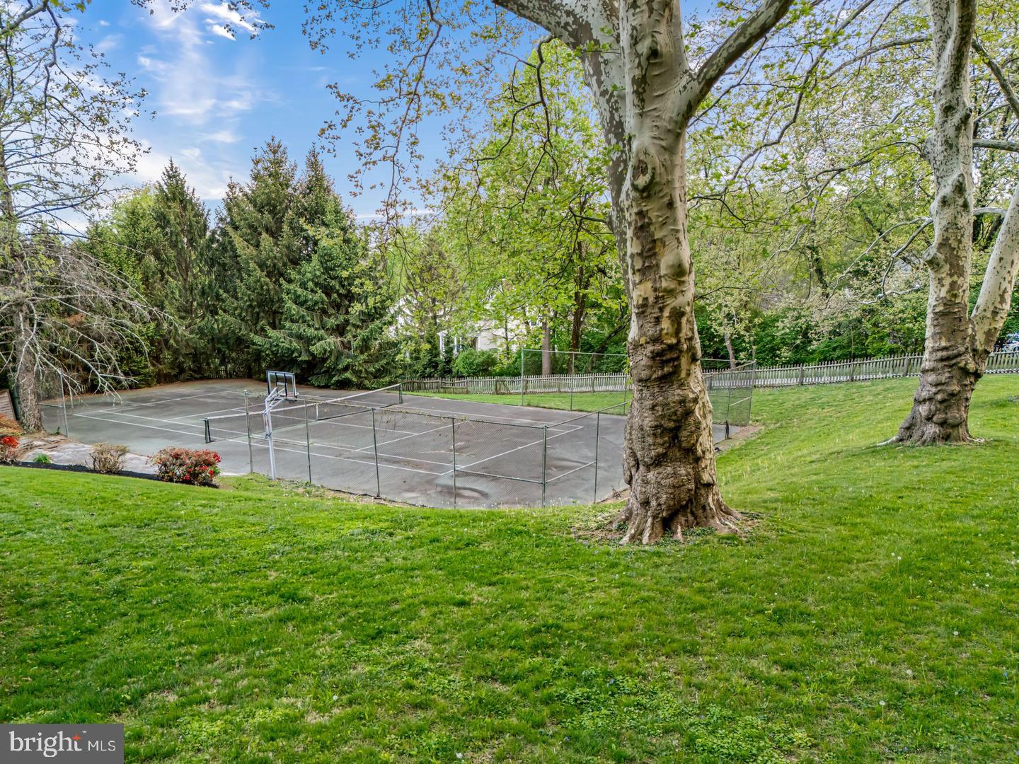 461 S ROBERTS ROAD