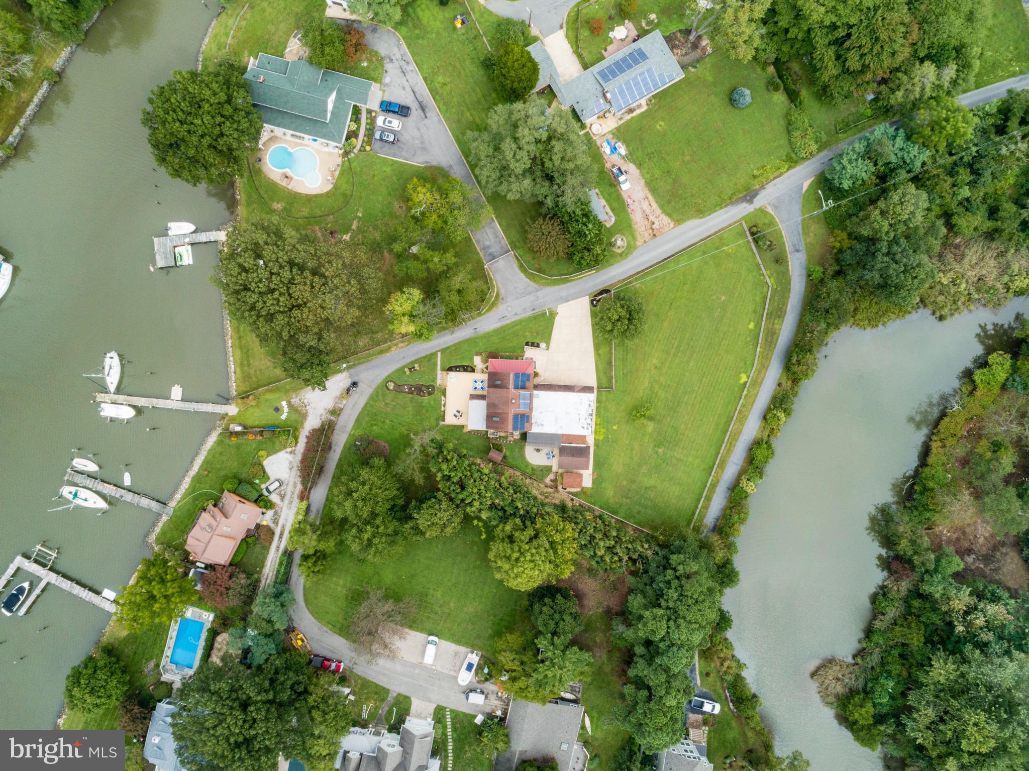 EDGEWATER - Residential