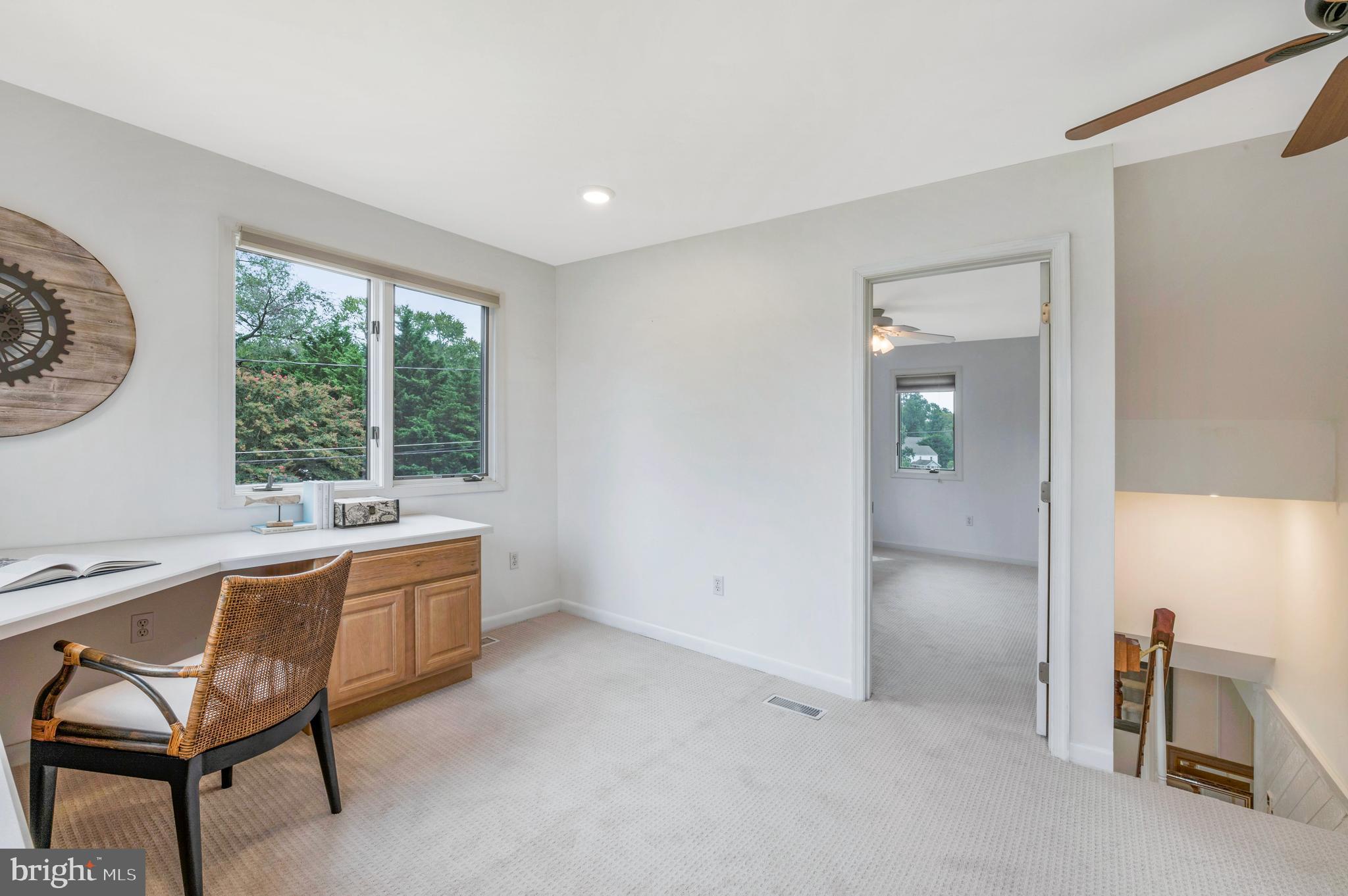 EDGEWATER - Residential