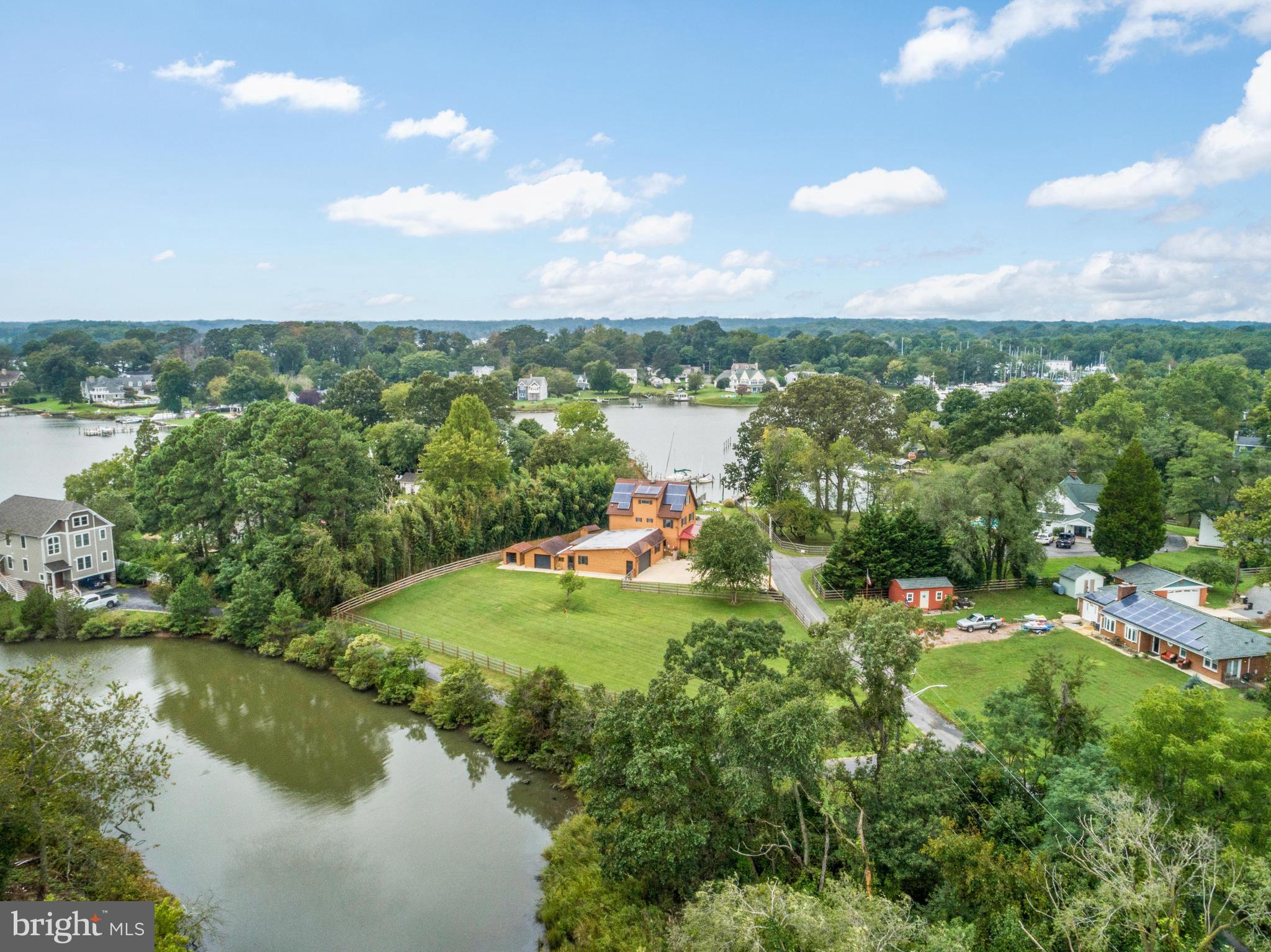 EDGEWATER - Residential