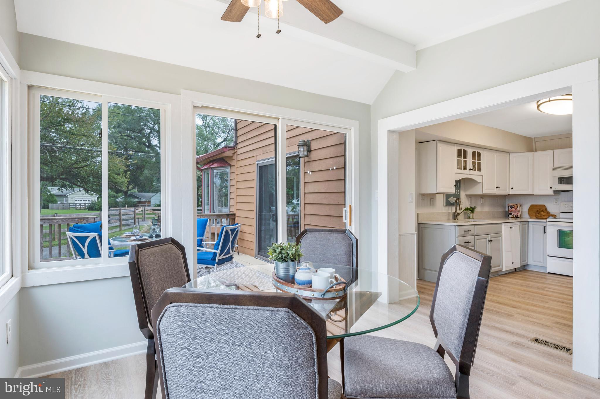 EDGEWATER - Residential