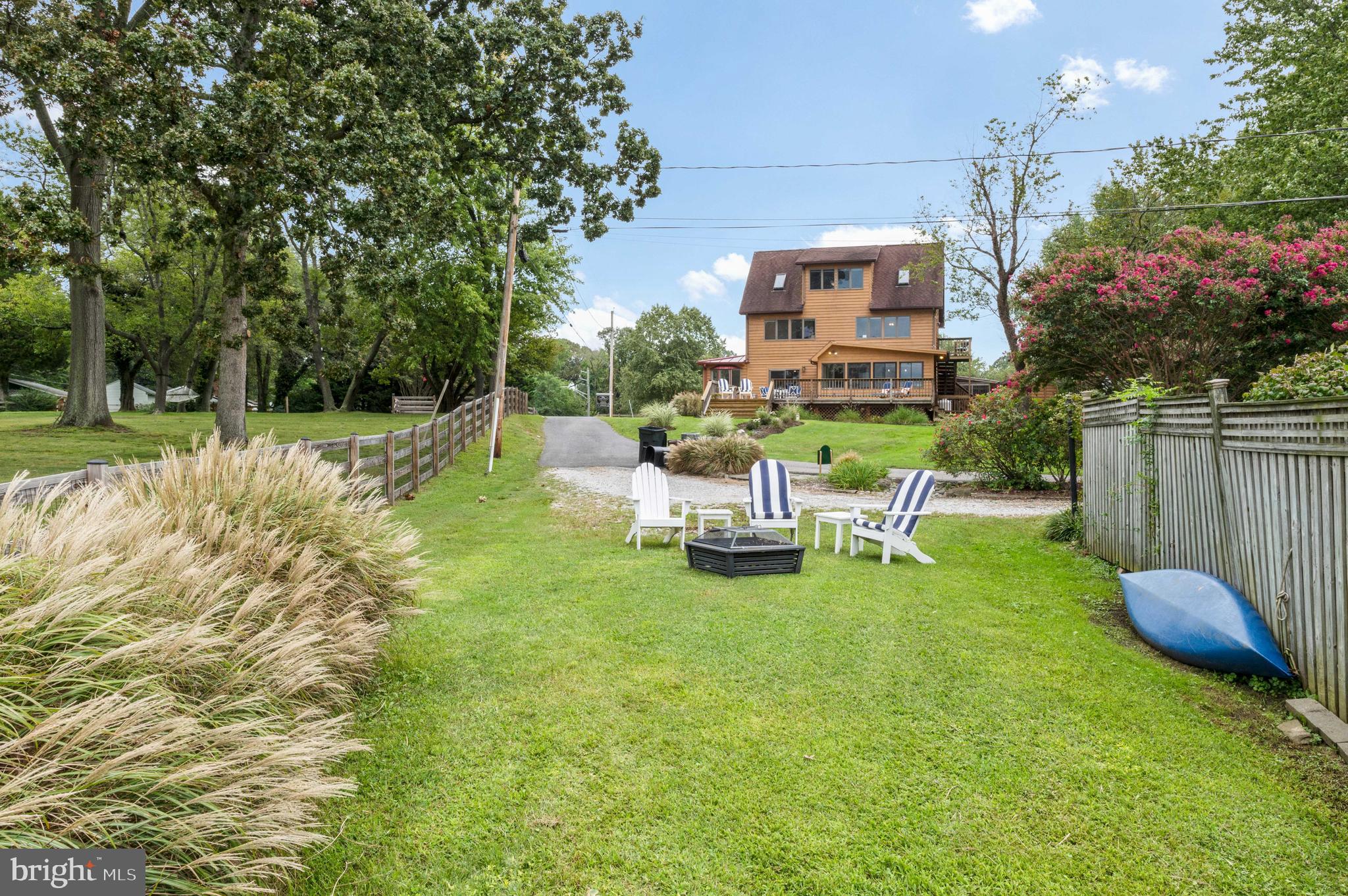 EDGEWATER - Residential