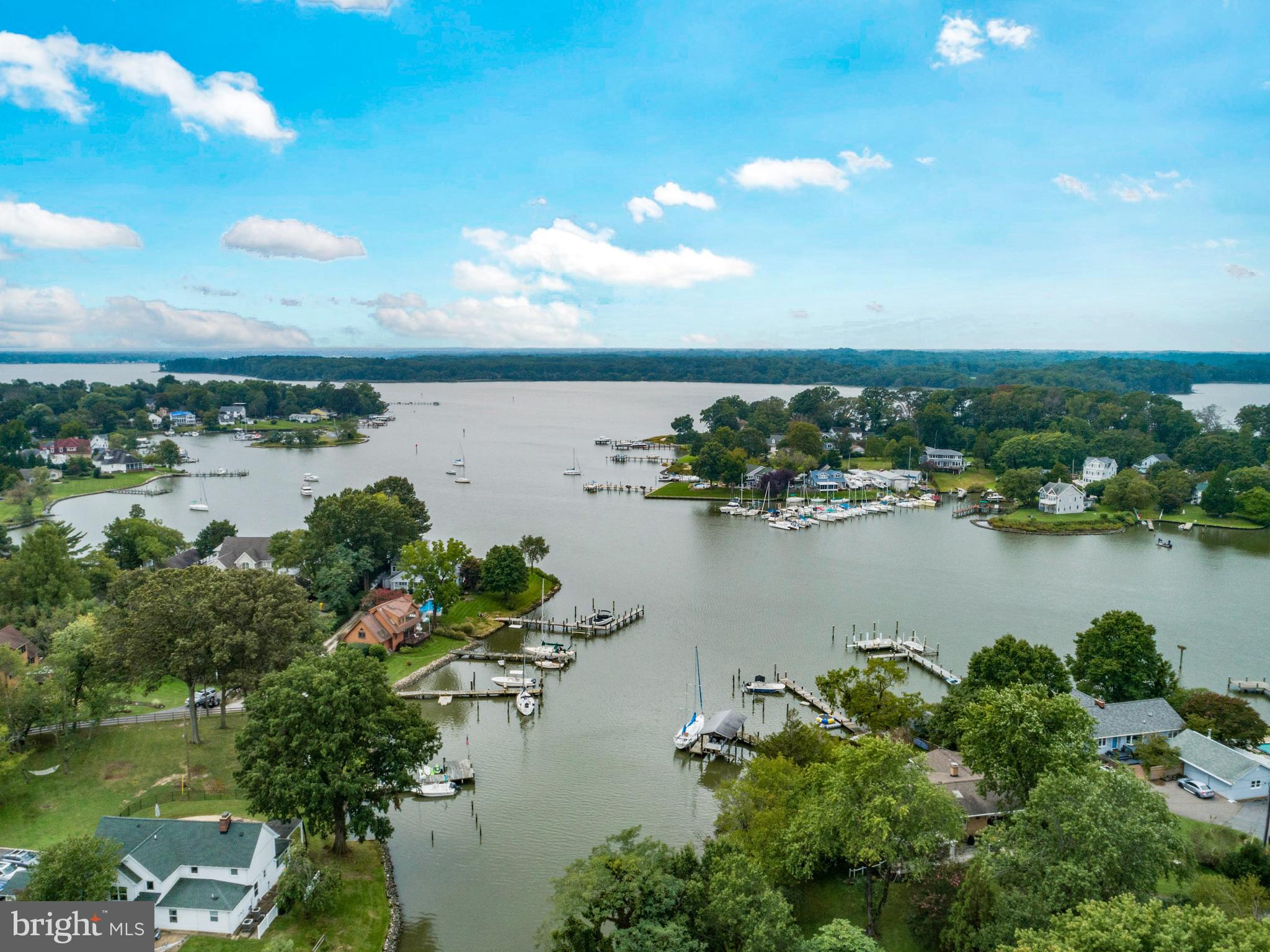 EDGEWATER - Residential