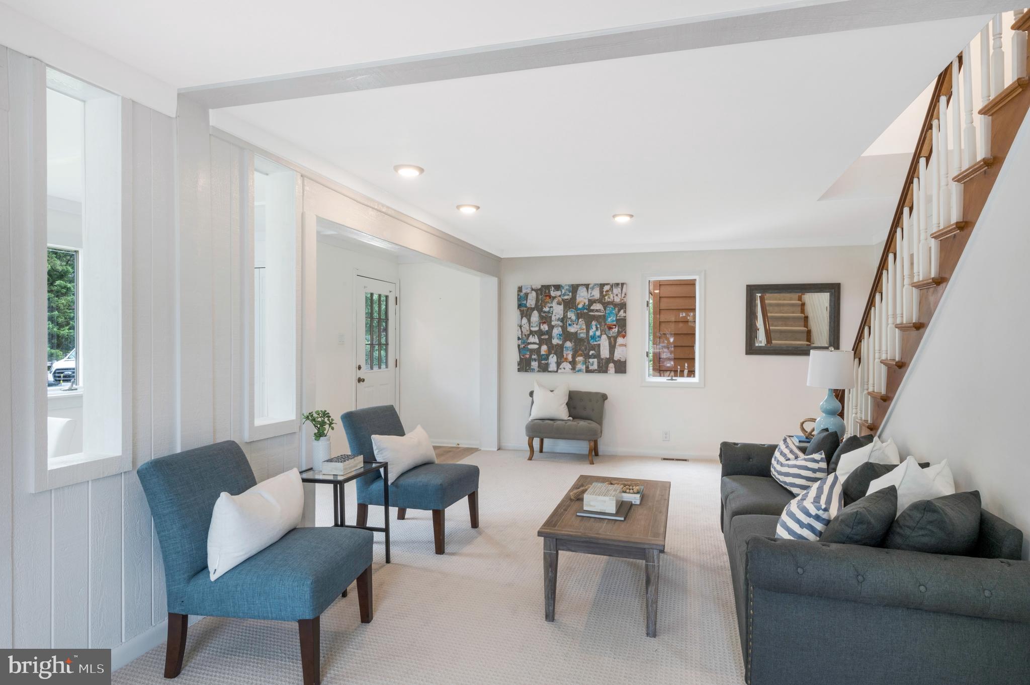 EDGEWATER - Residential