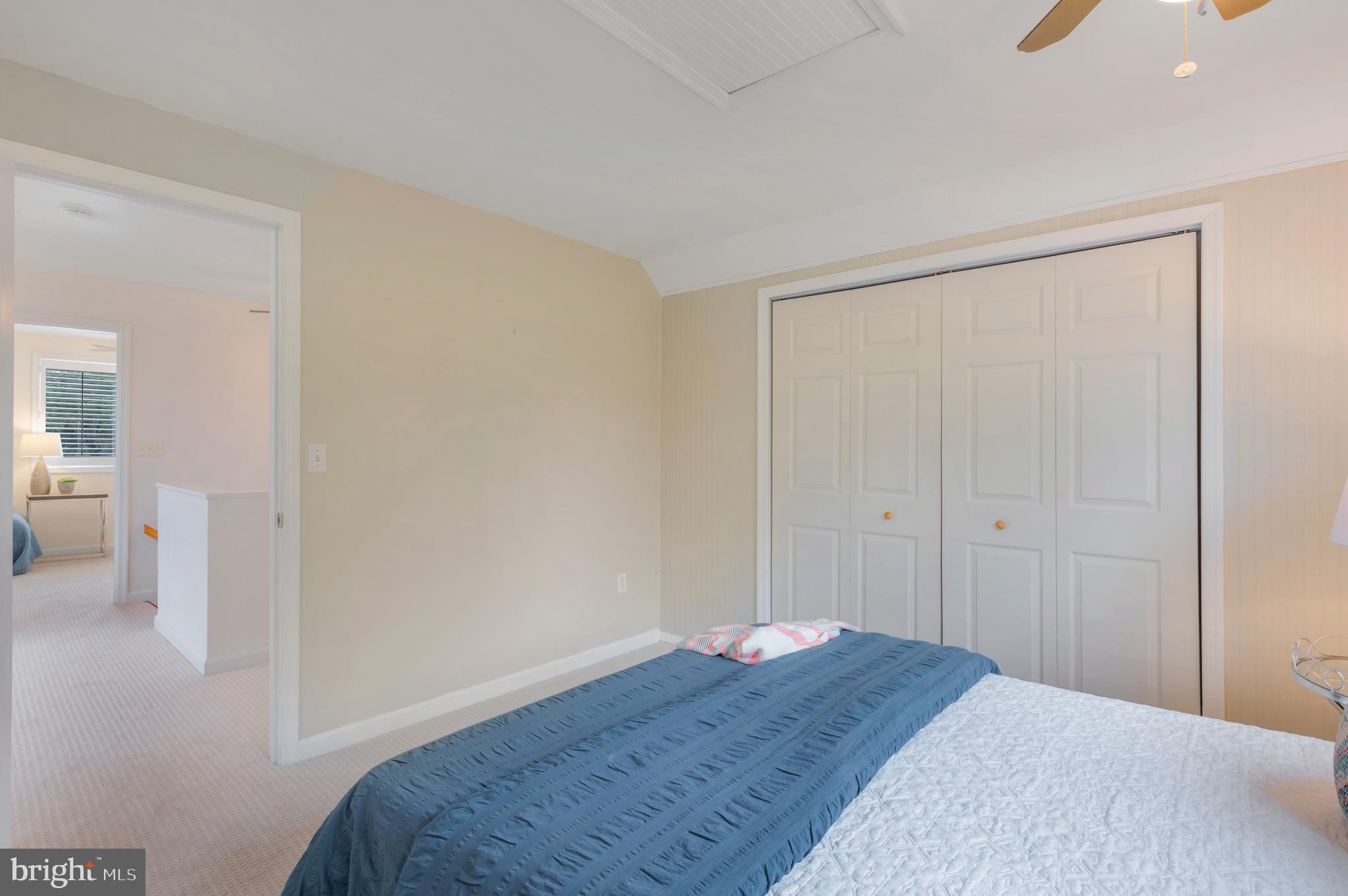 EDGEWATER - Residential