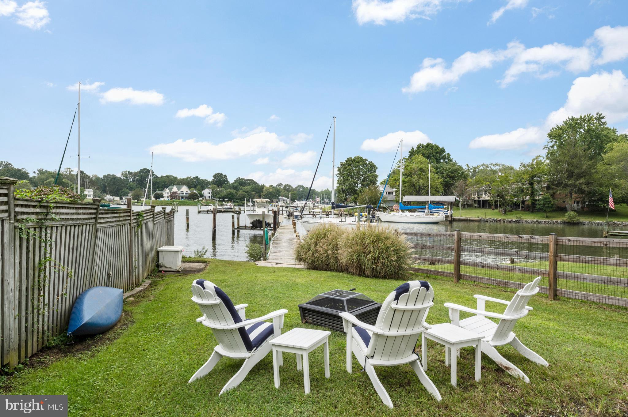 EDGEWATER - Residential