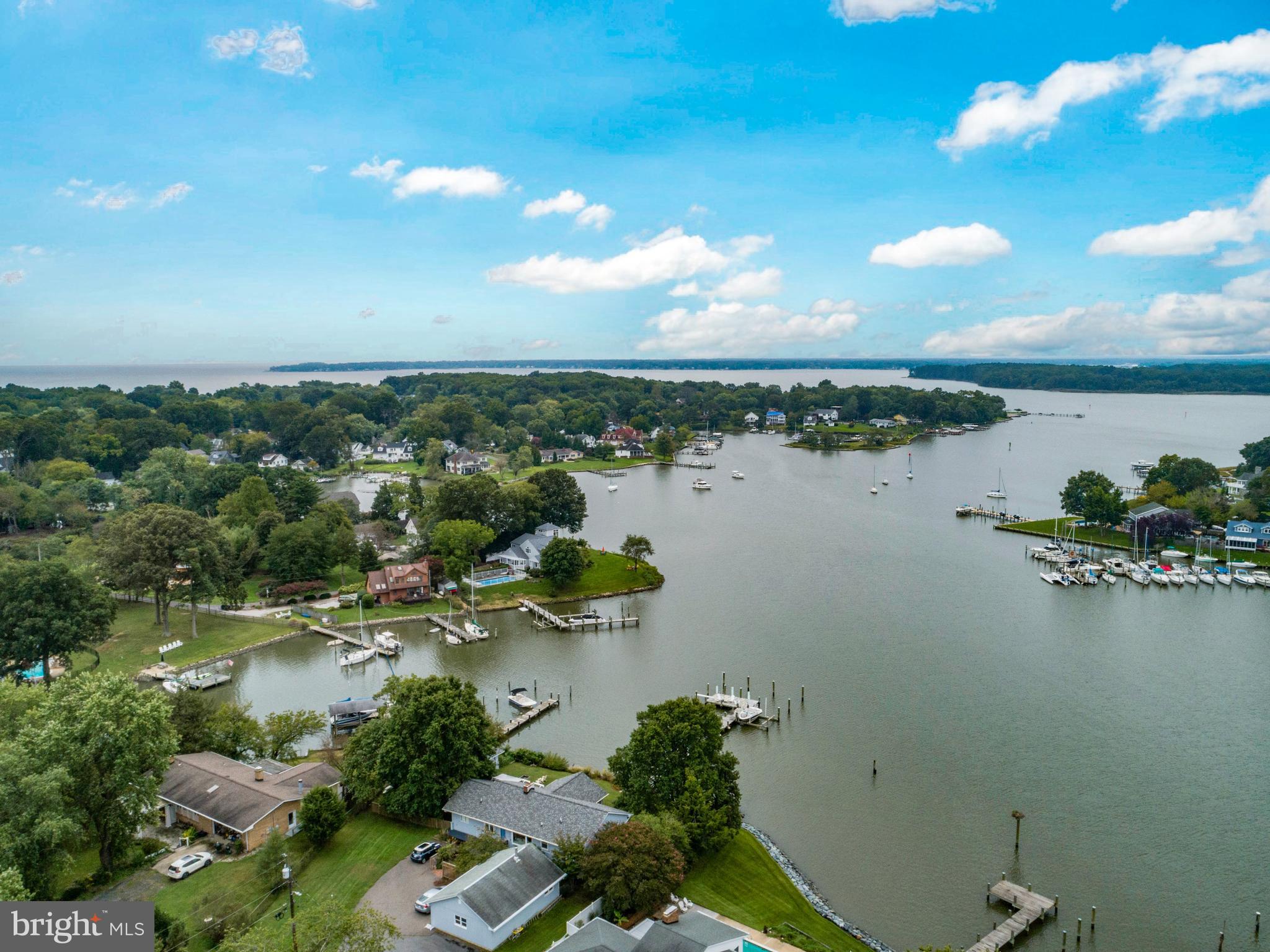 EDGEWATER - Residential