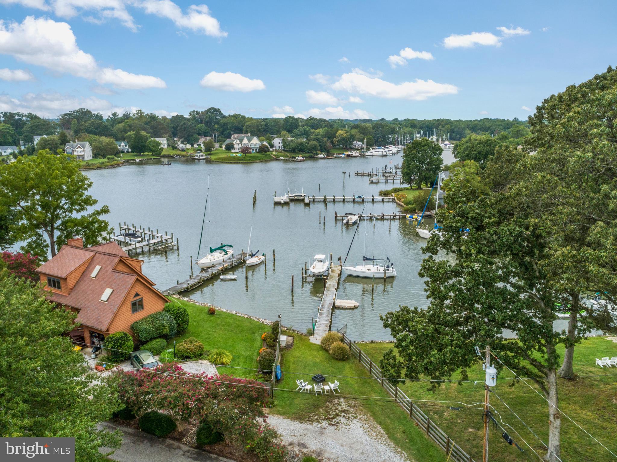 EDGEWATER - Residential