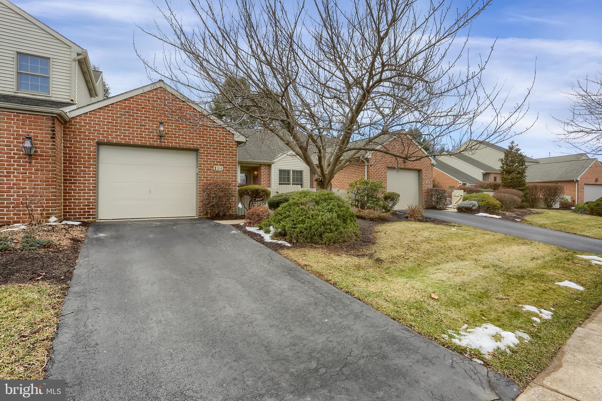 CAMBRIDGE COMMONS - Residential