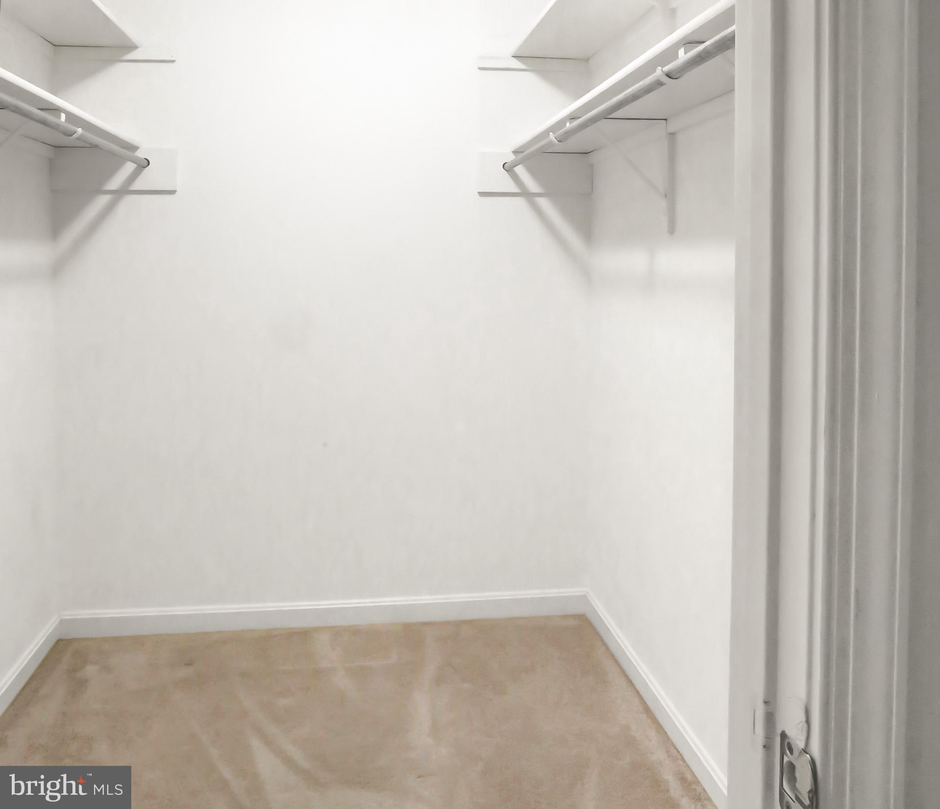 CAMBRIDGE COMMONS - Residential