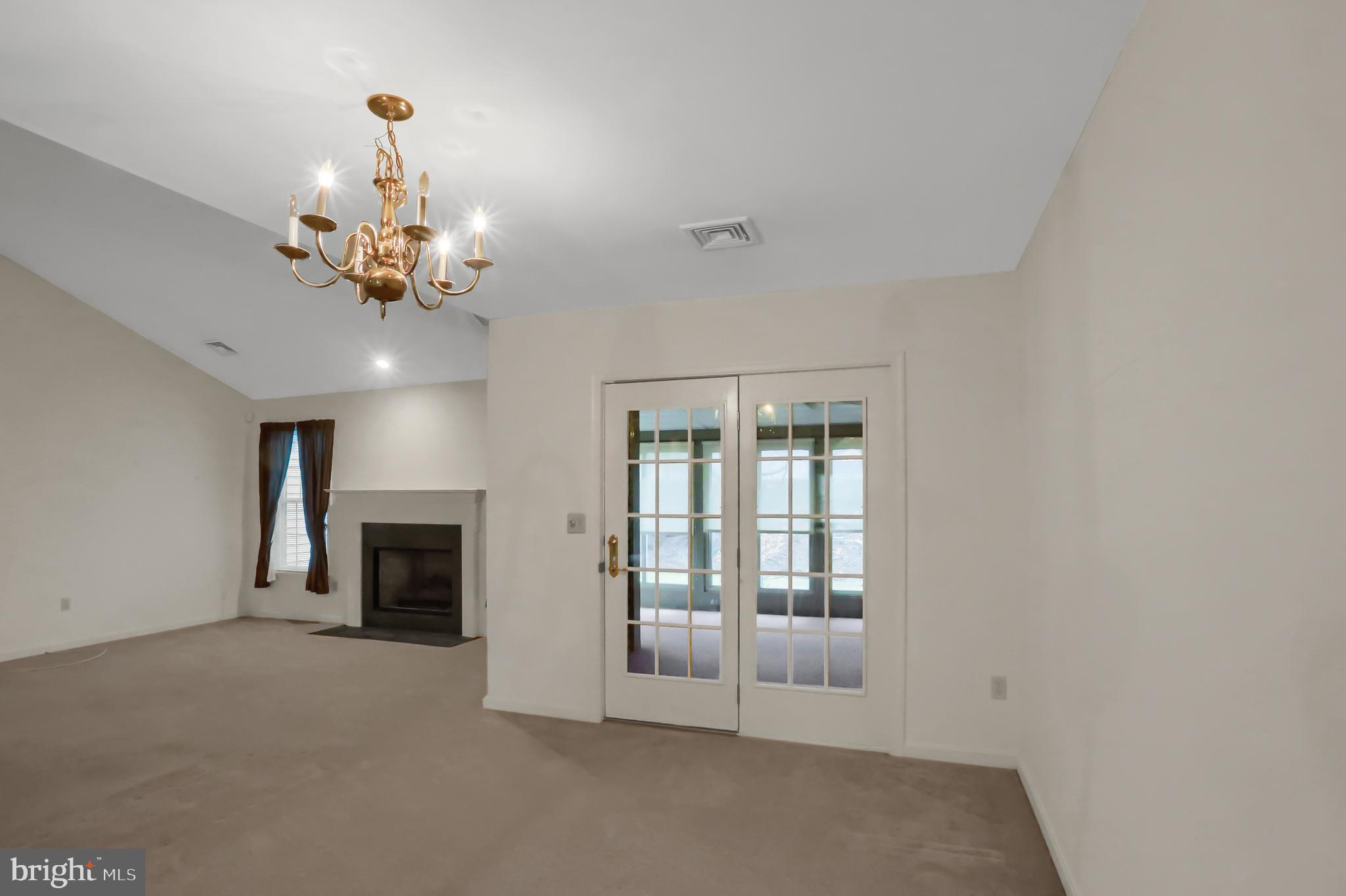 CAMBRIDGE COMMONS - Residential