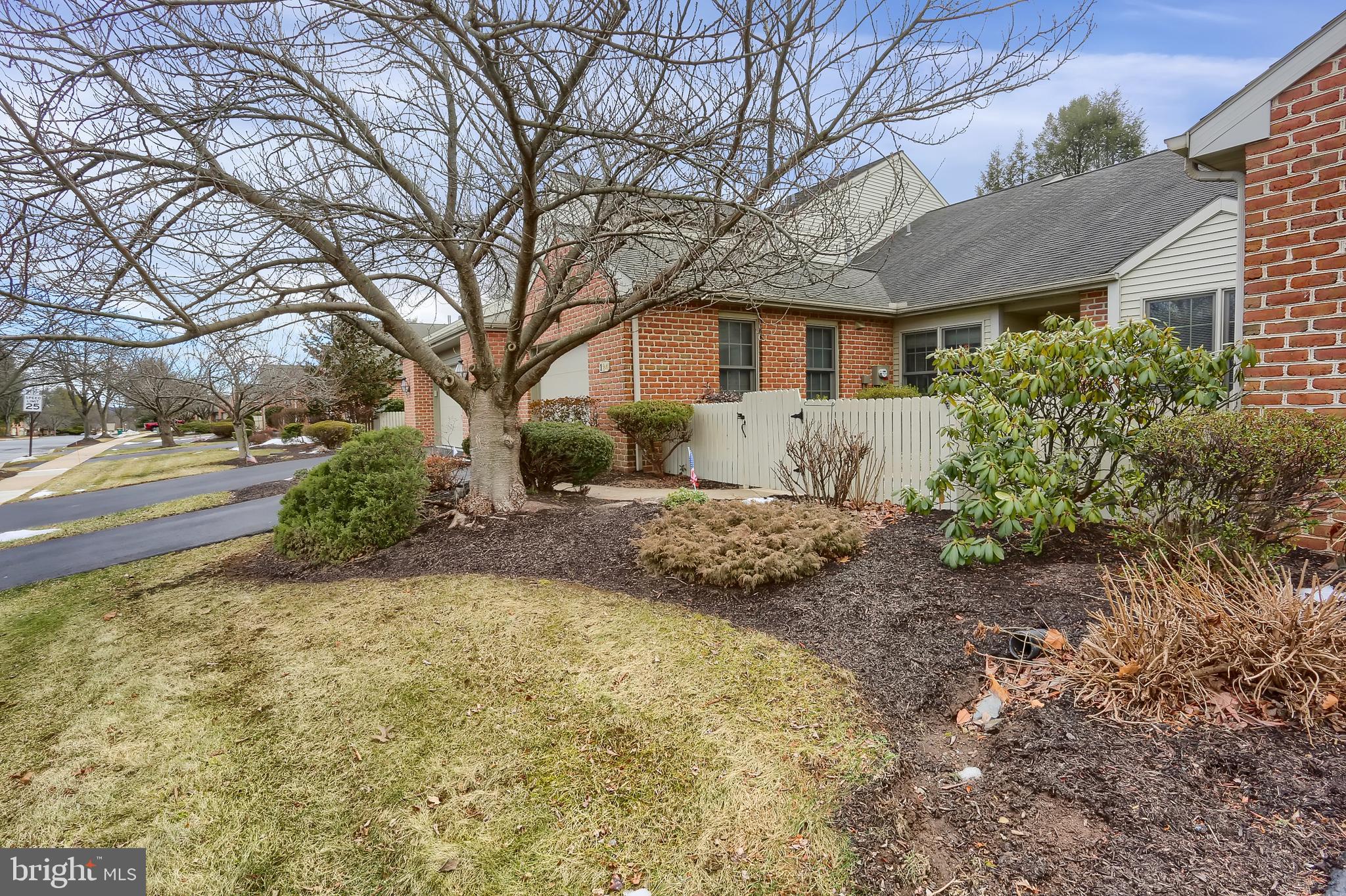 CAMBRIDGE COMMONS - Residential