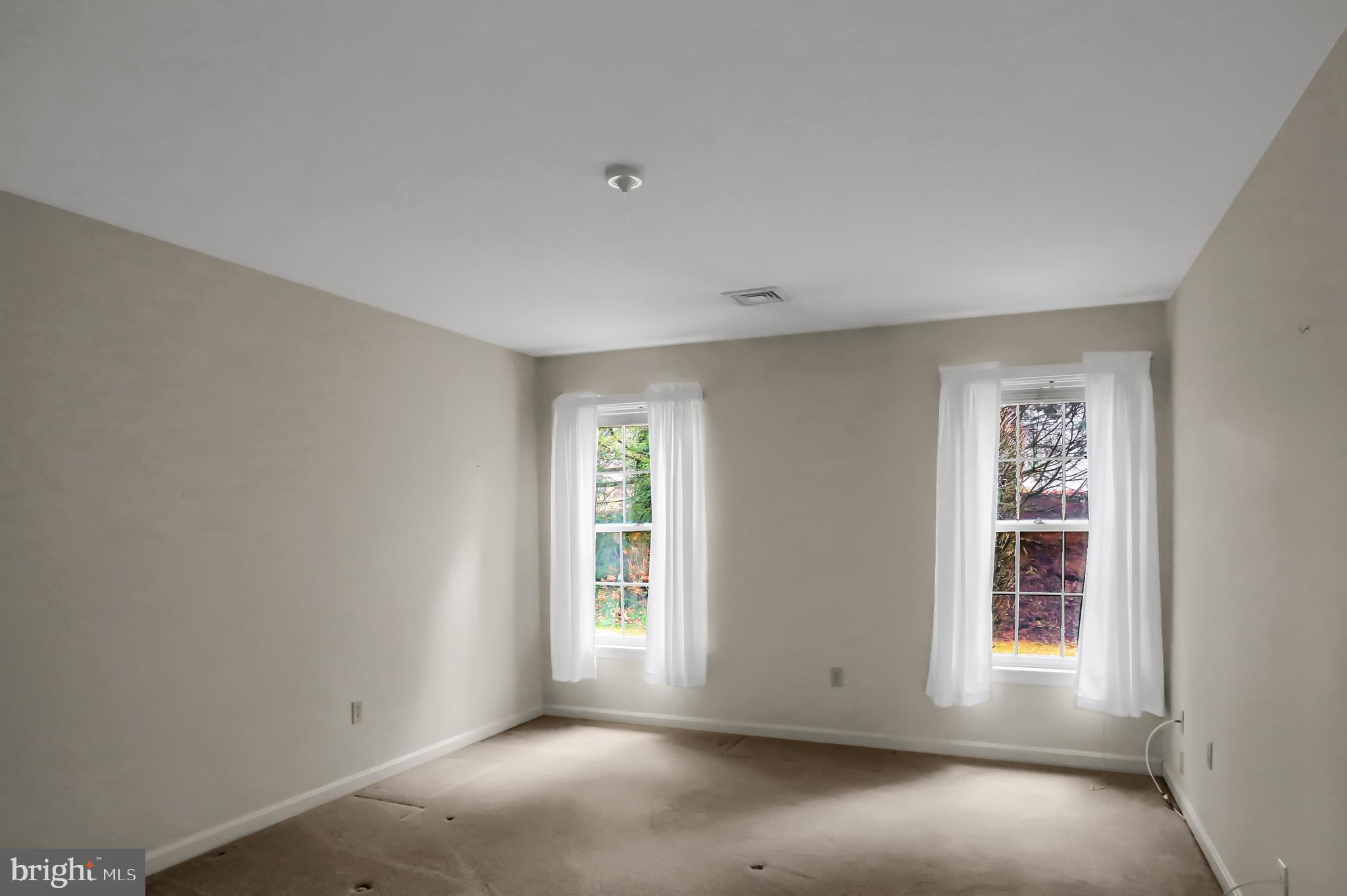 CAMBRIDGE COMMONS - Residential