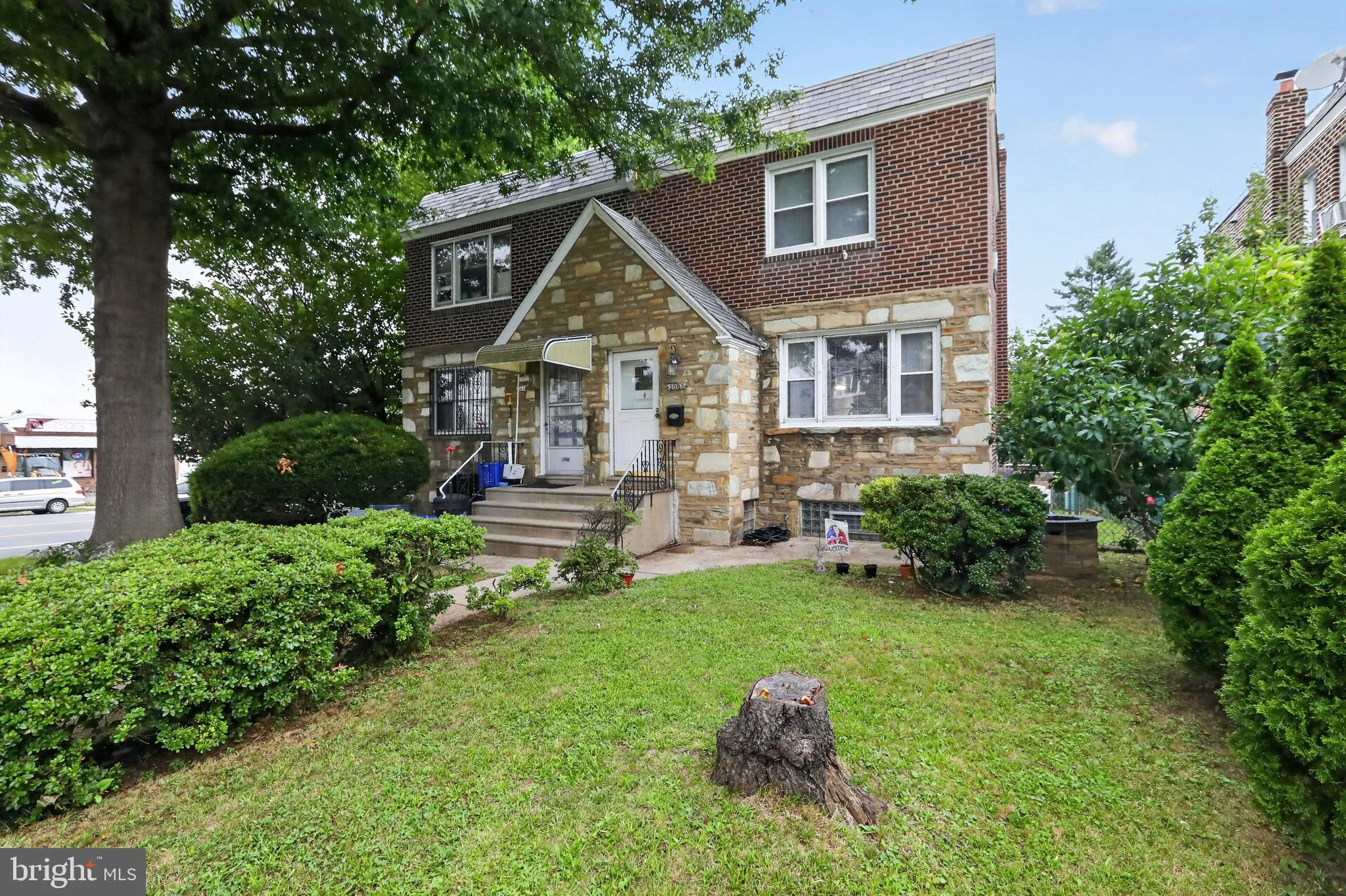 2003 Oakmont Street, Philadelphia, PA, 19152