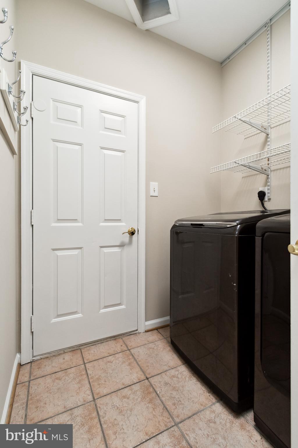 EDGEMOORE MANOR - Residential