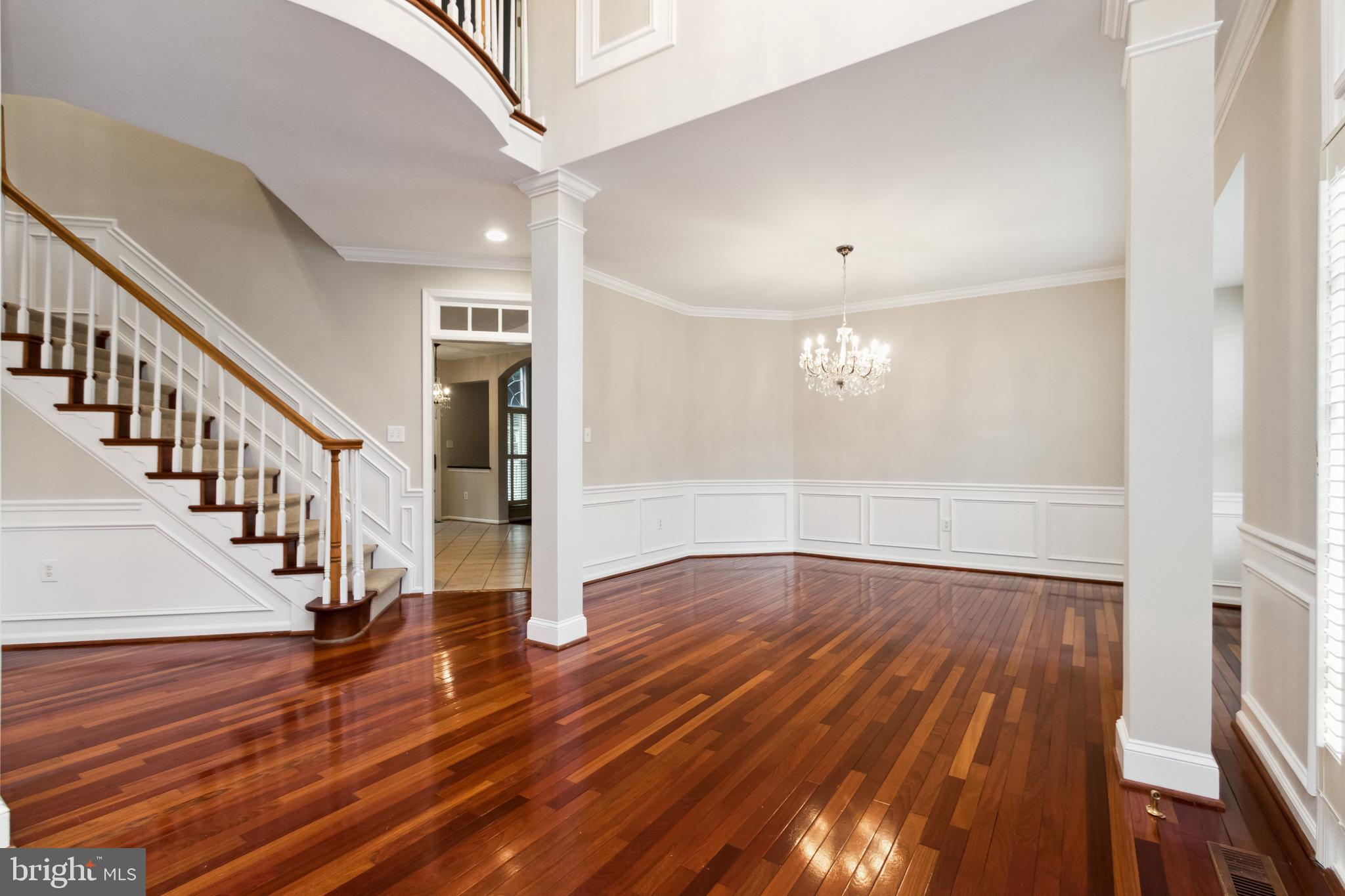 EDGEMOORE MANOR - Residential