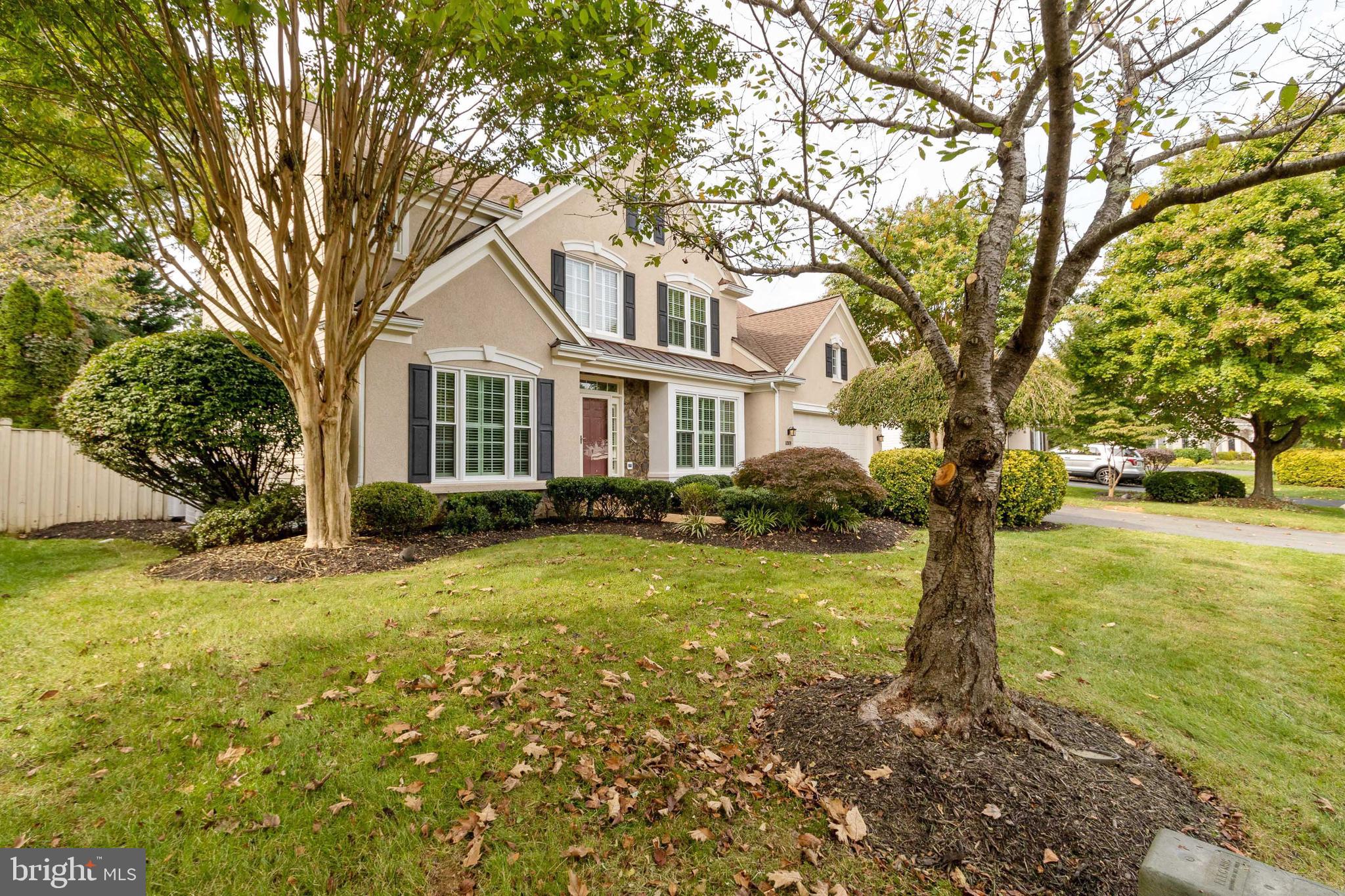 EDGEMOORE MANOR - Residential