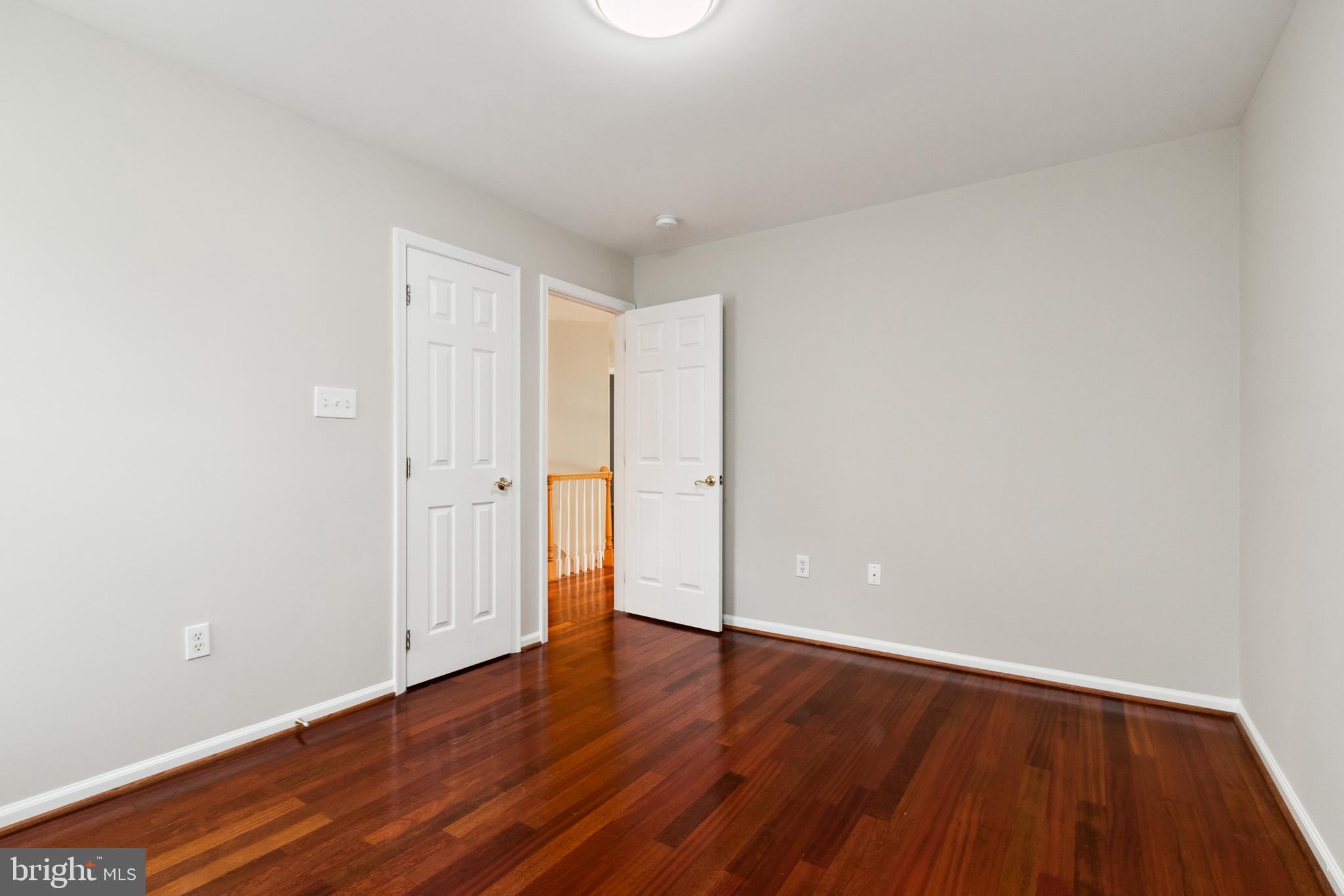 EDGEMOORE MANOR - Residential