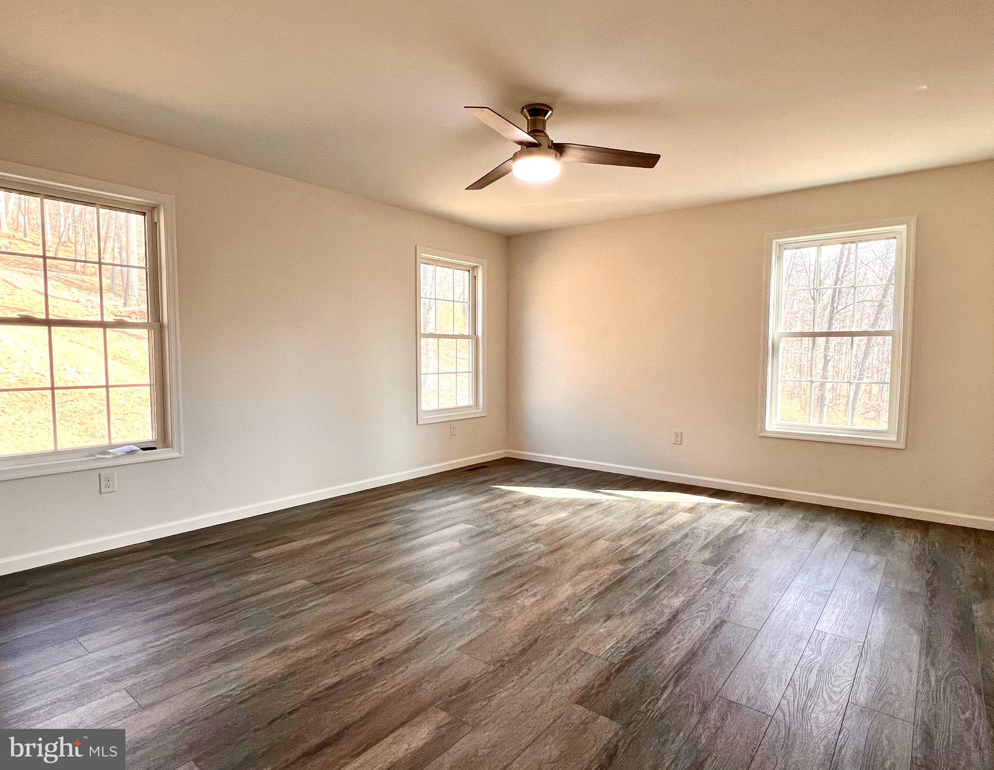 SLEEPY HOLLOW - Residential