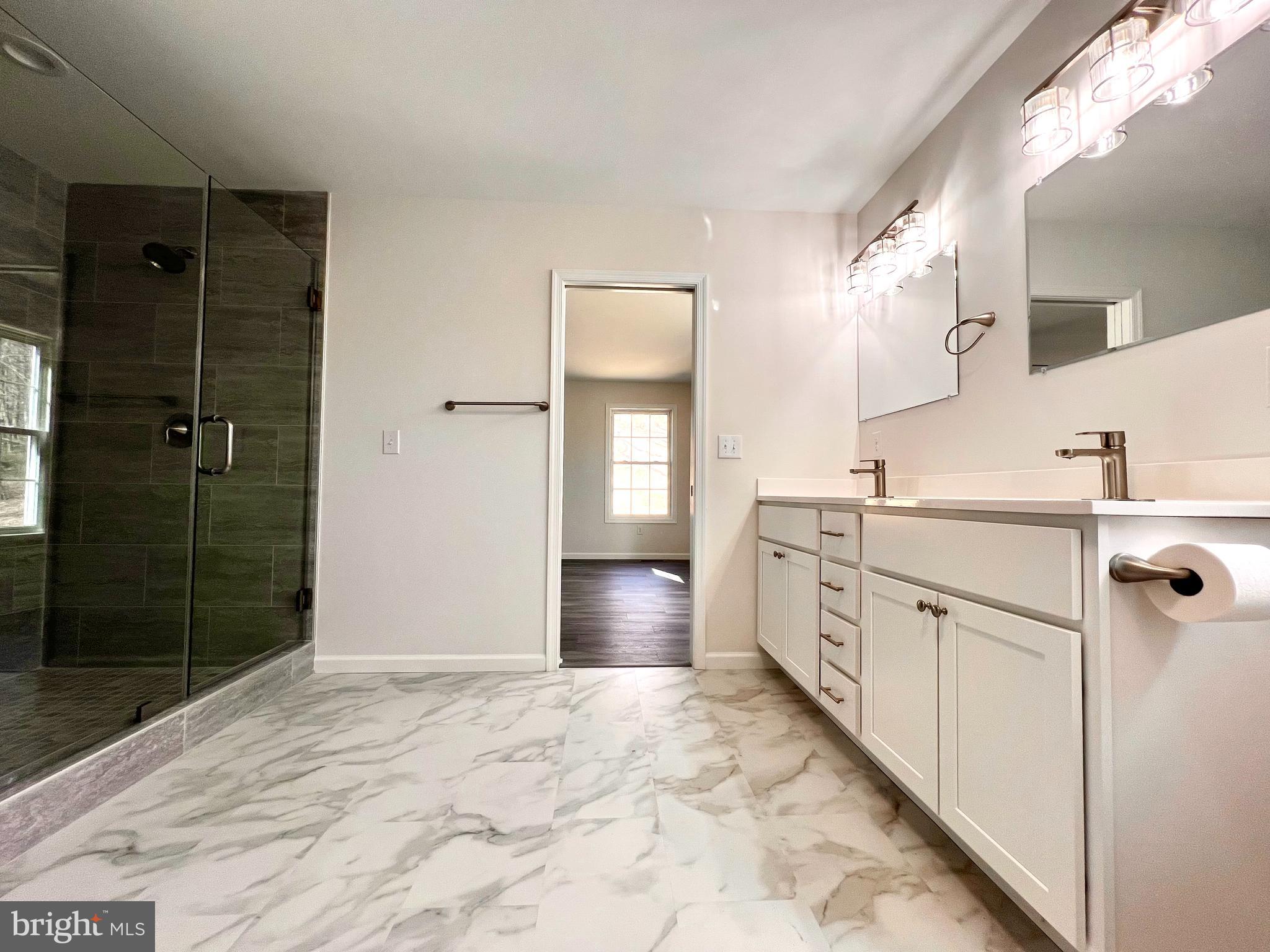 SLEEPY HOLLOW - Residential