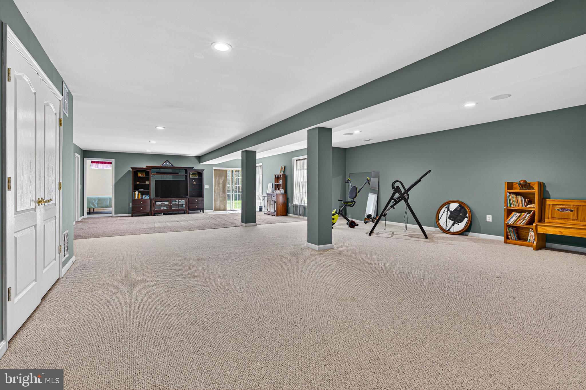 VINEYARD OAK NORTH - Residential