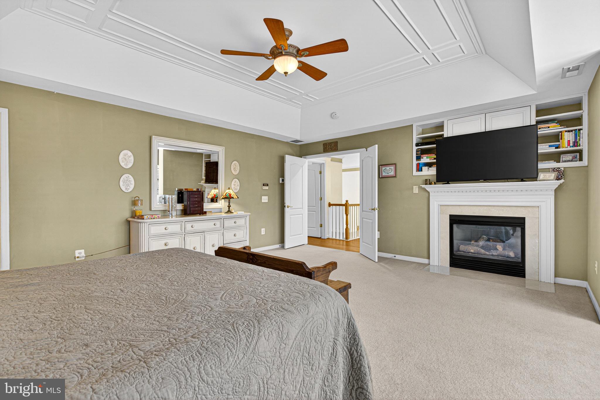 VINEYARD OAK NORTH - Residential