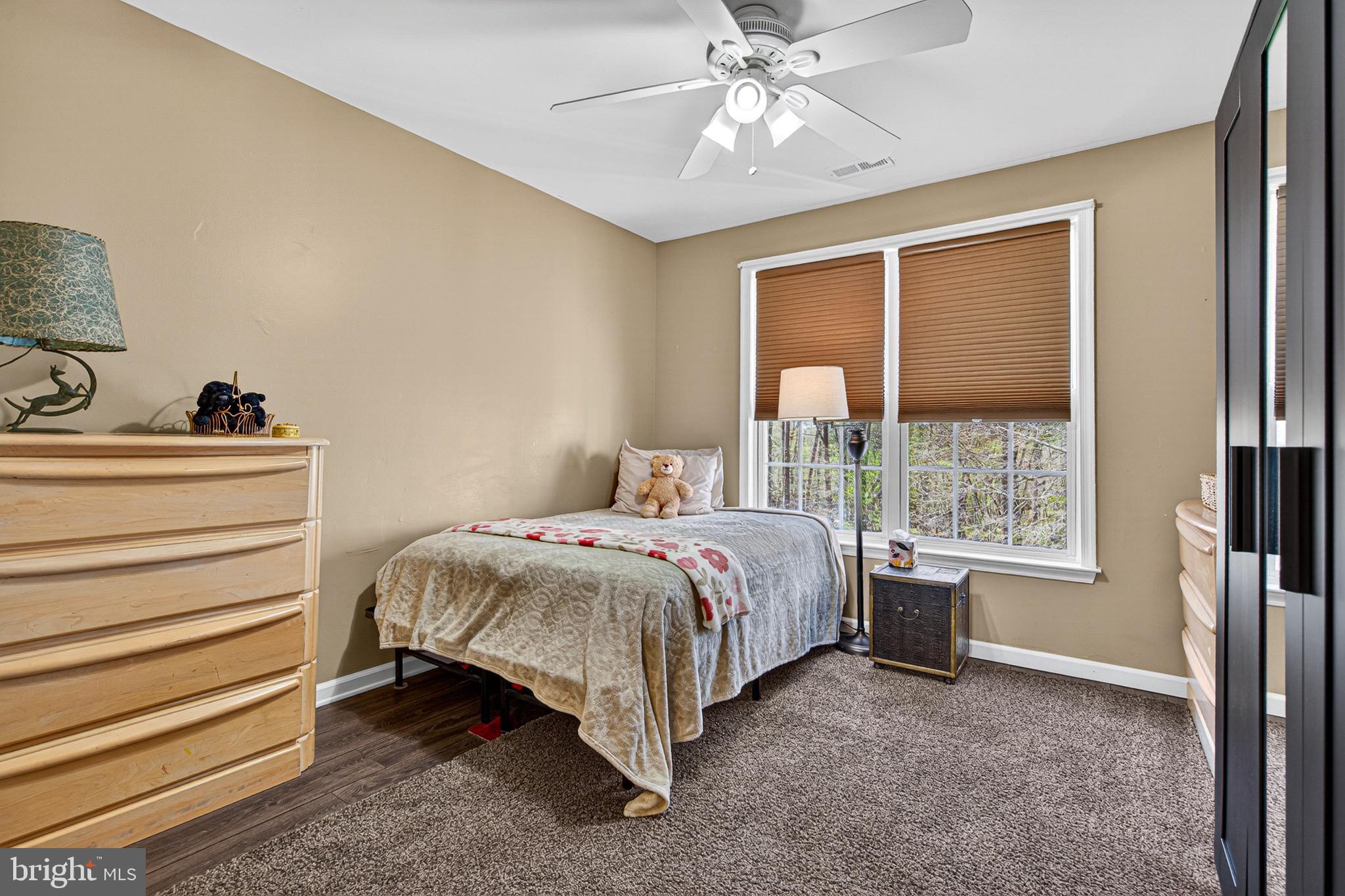 VINEYARD OAK NORTH - Residential